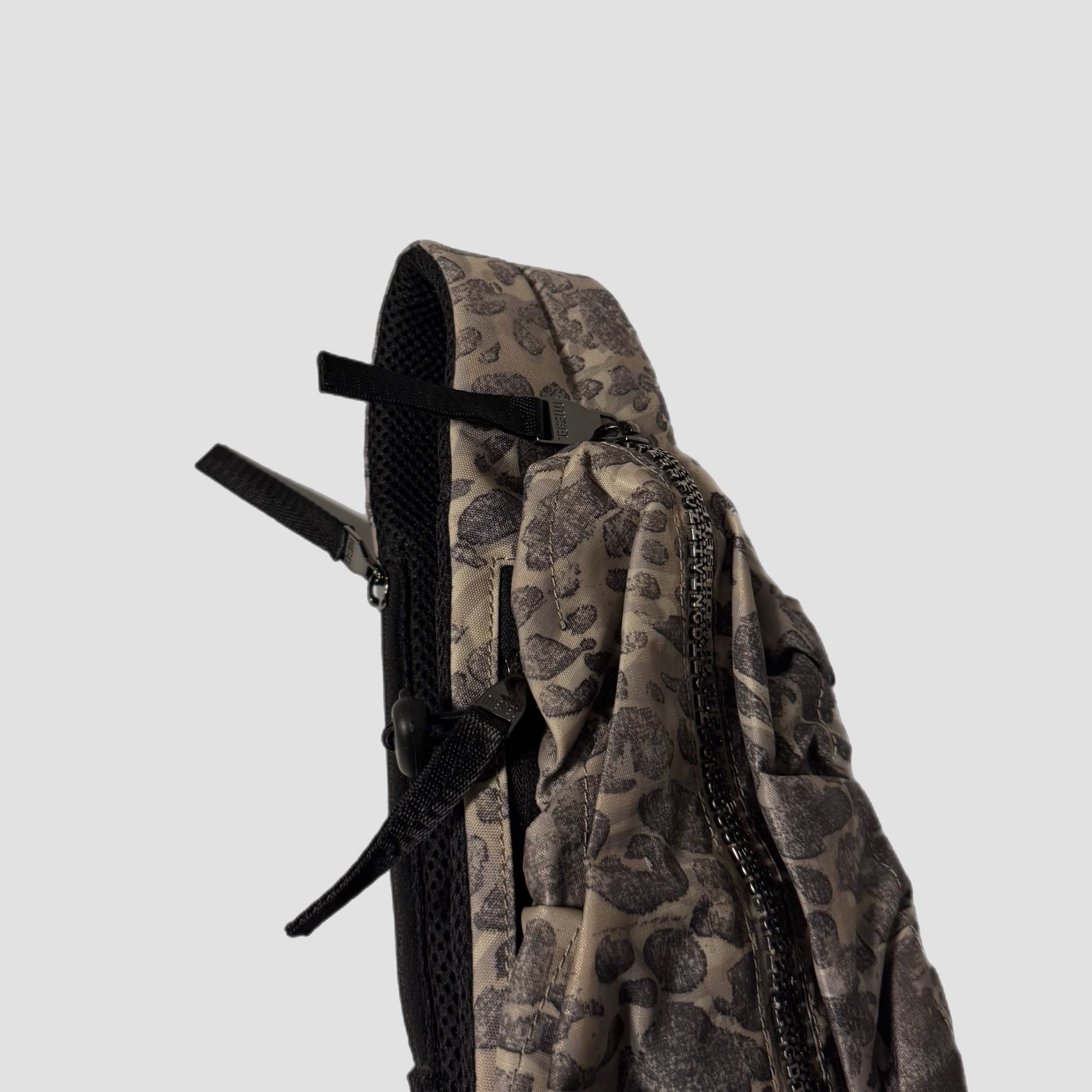 Diesel Zip-D Sling Backpack Incense Grey