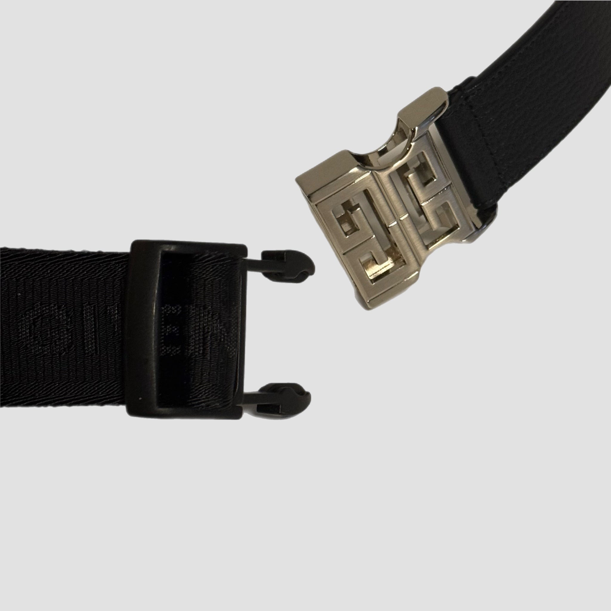 Givenchy 4G Release buckle belt in leather