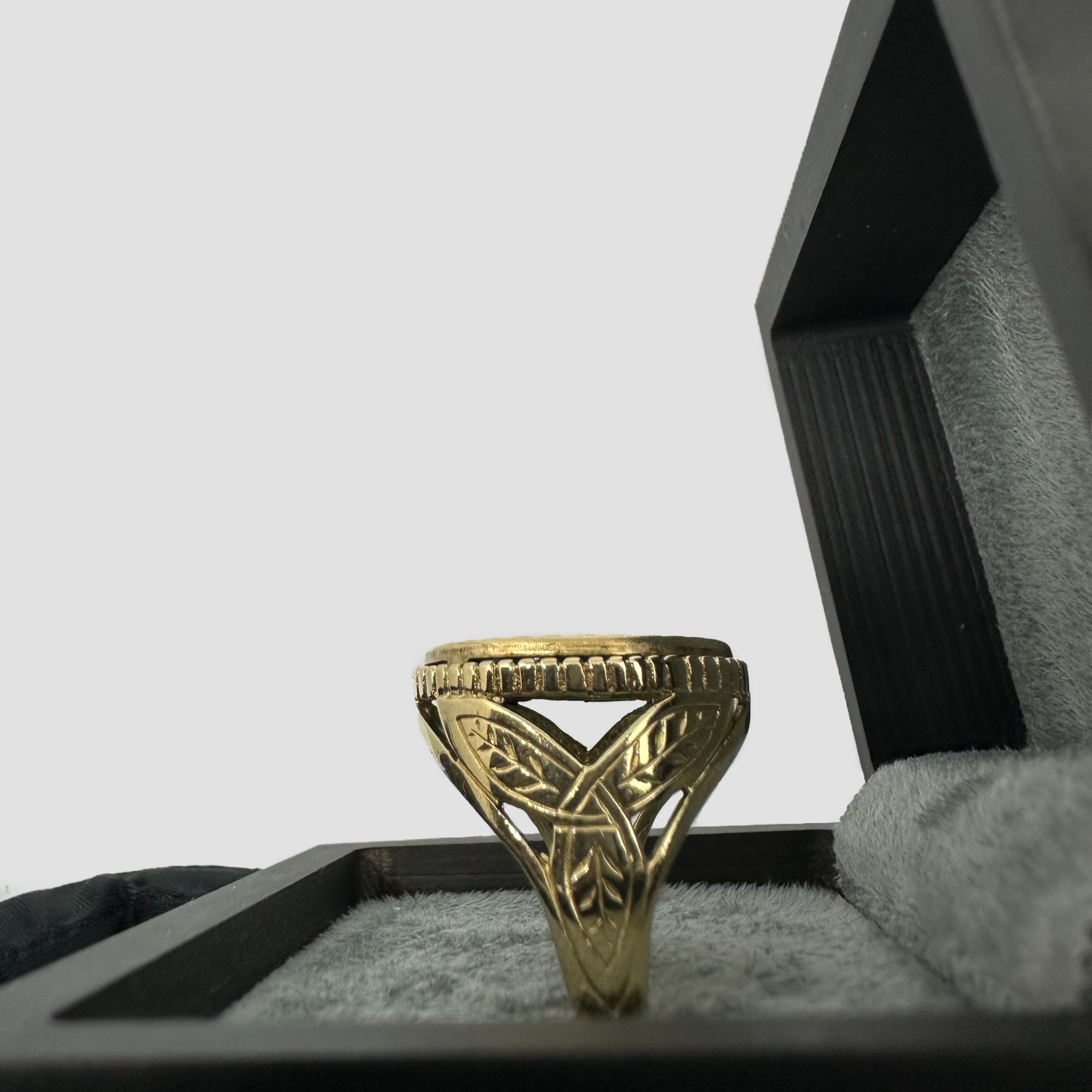 Bloodstone Half Sovereign Original Allure