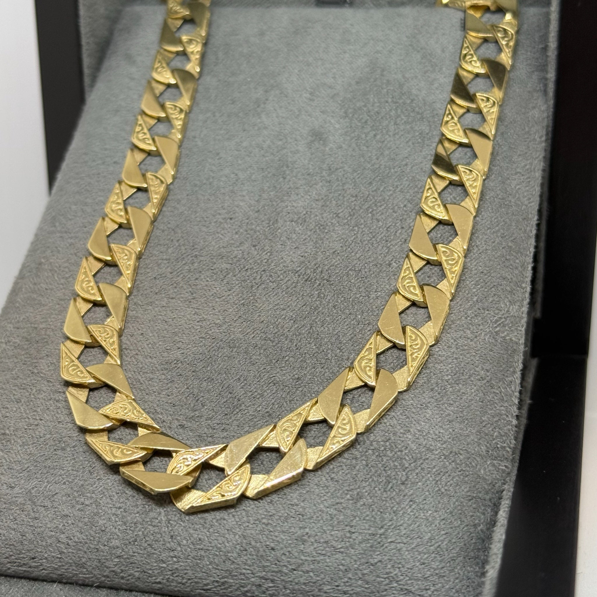 9ct Chaps Necklace