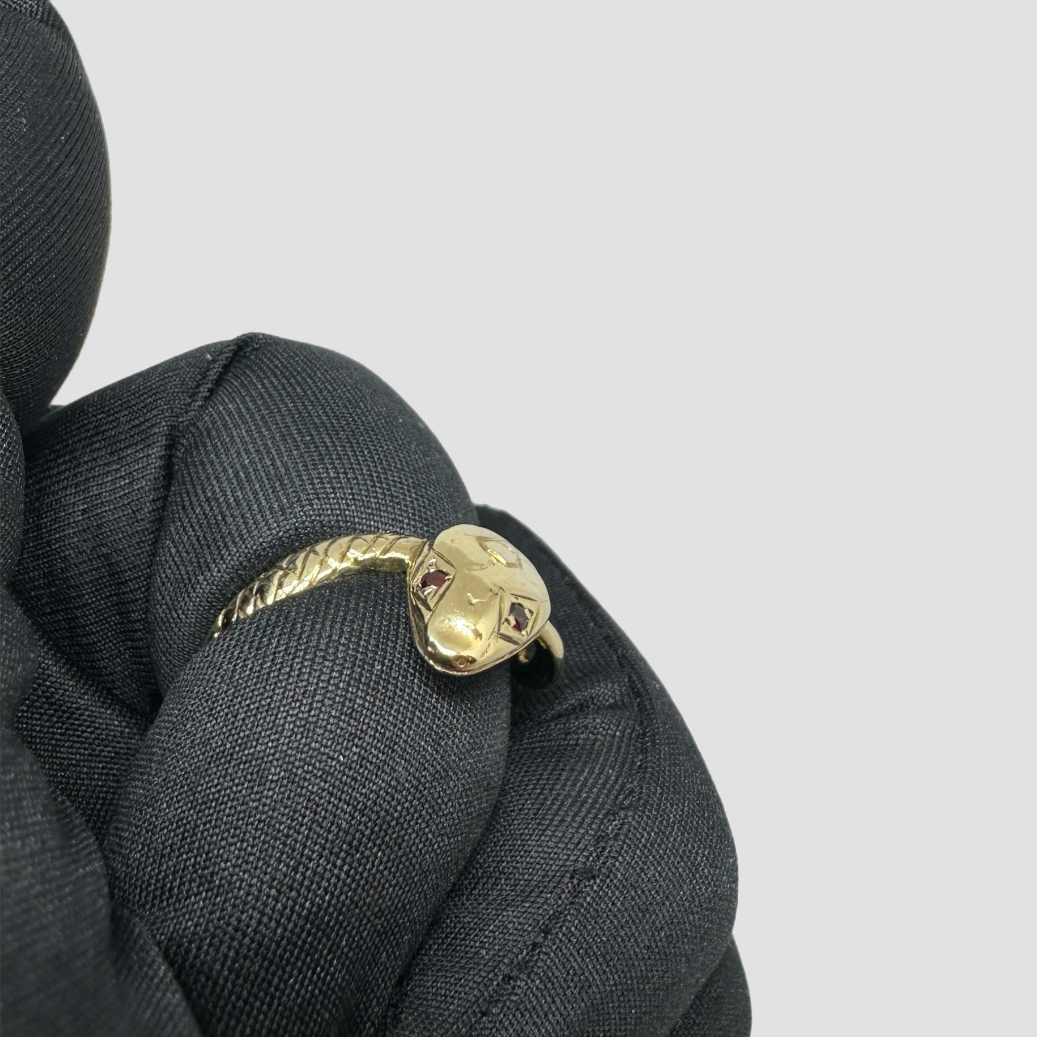 9ct Snake Ring With Garnets