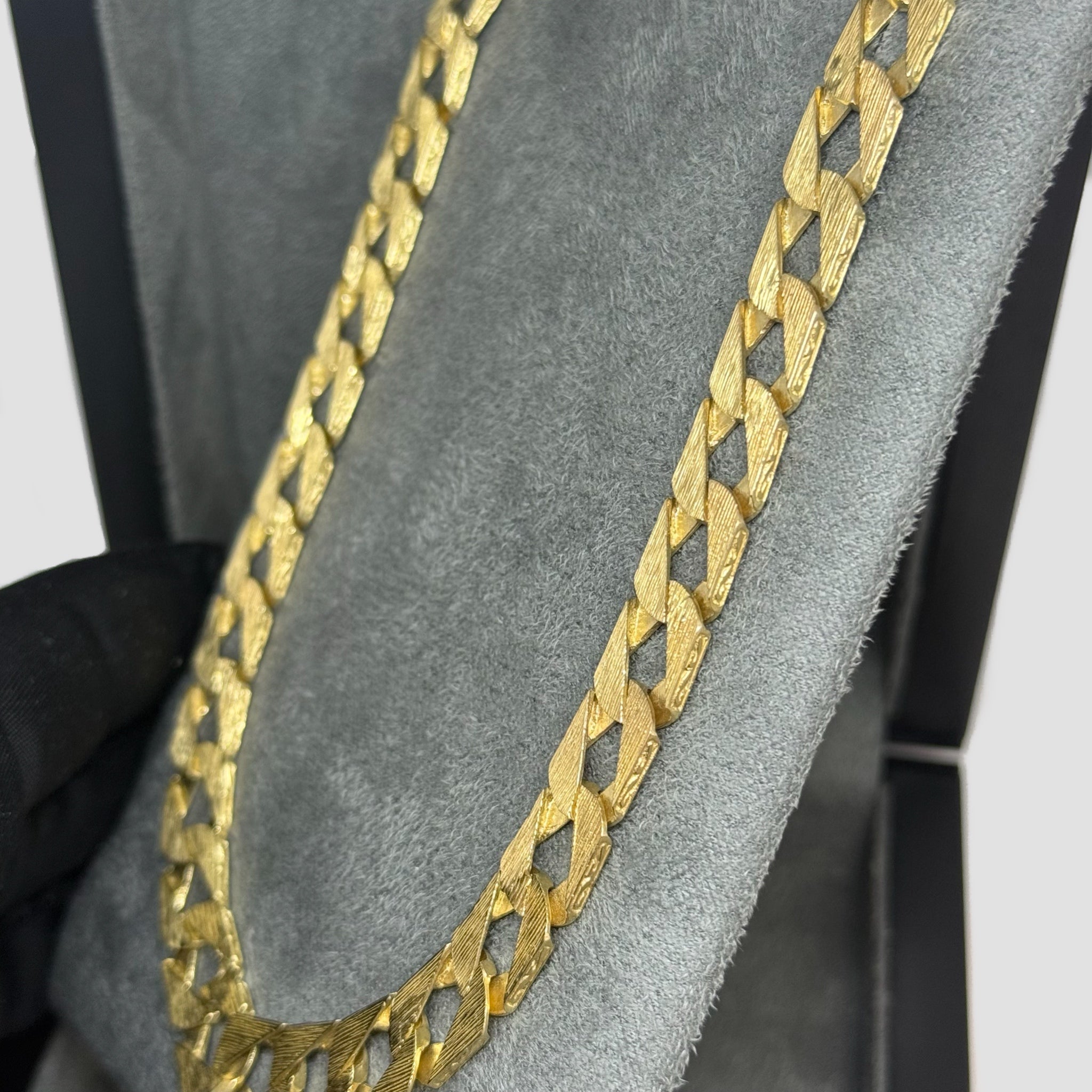 9ct Chaps Necklace