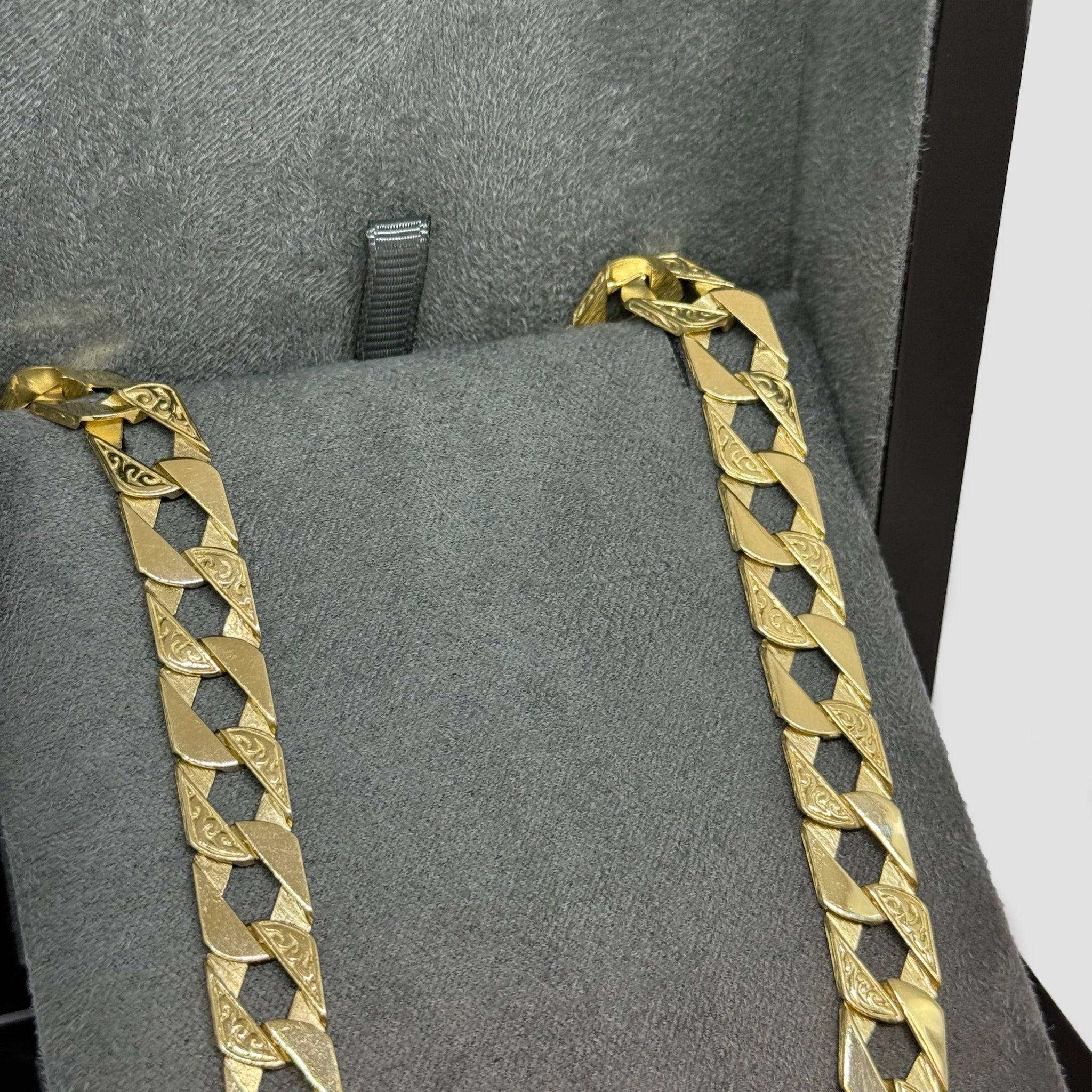 9ct Chaps Necklace