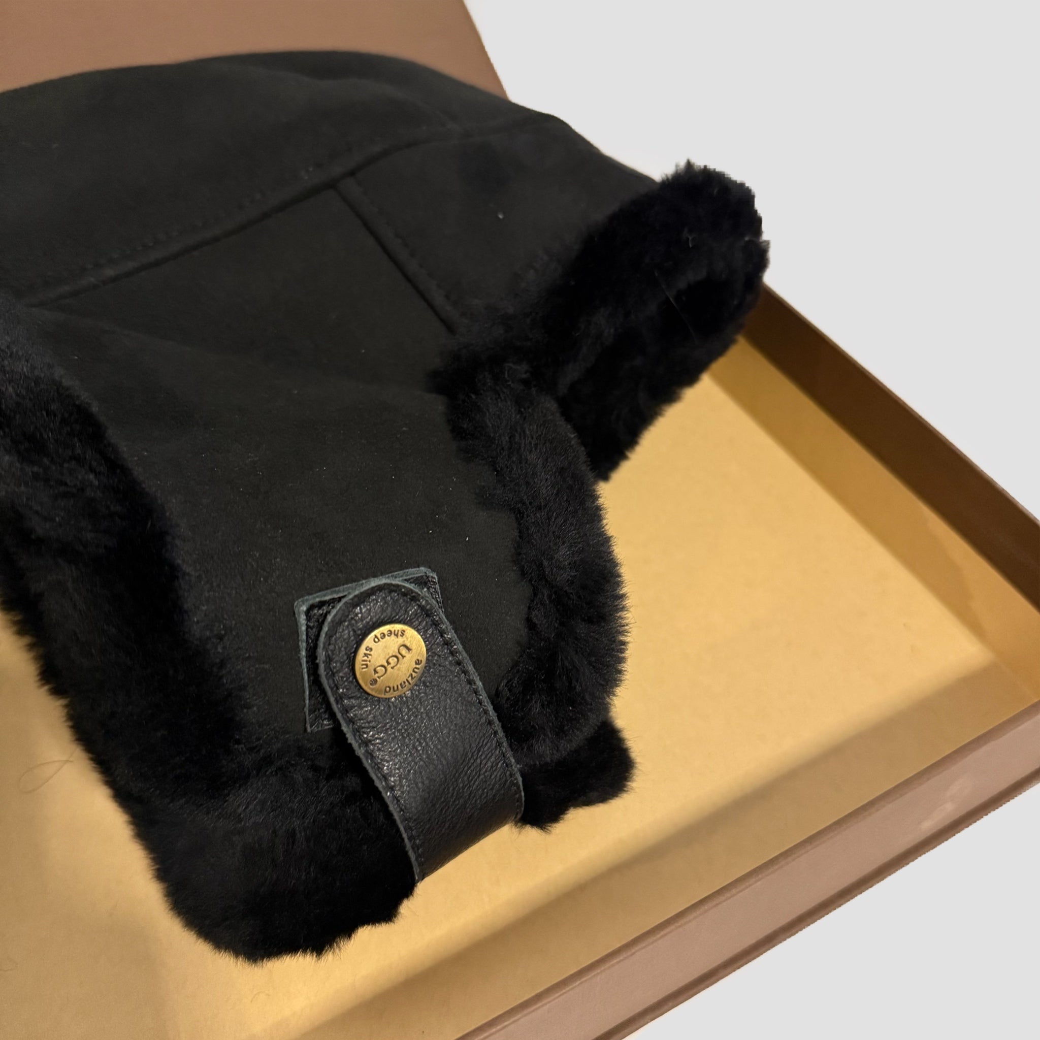 UGG Auzland Authentic Sheepskin Trapper Hat