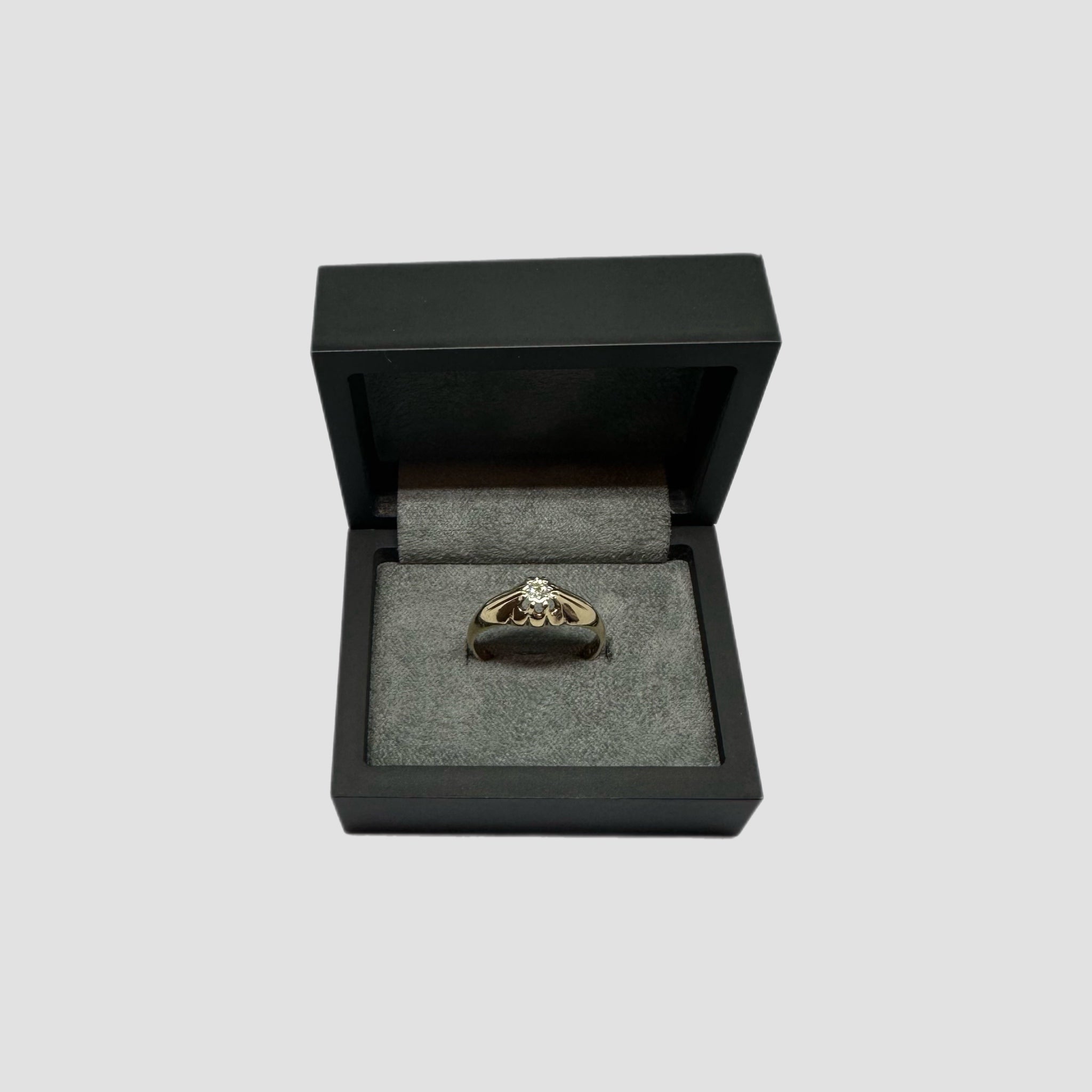 9ct Diamond Gypsy Ring