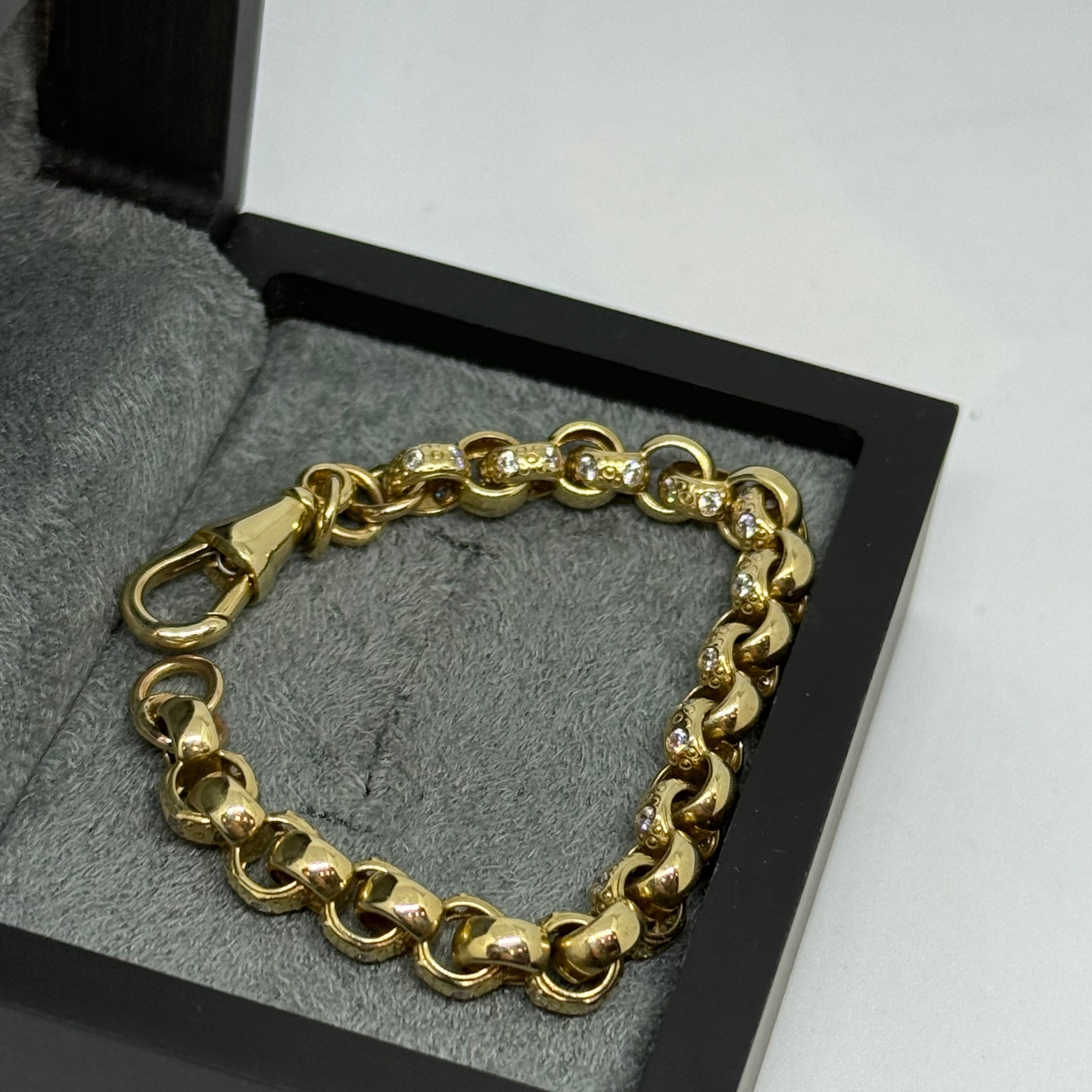 Babys 9ct Belcher Cubic Bracelet