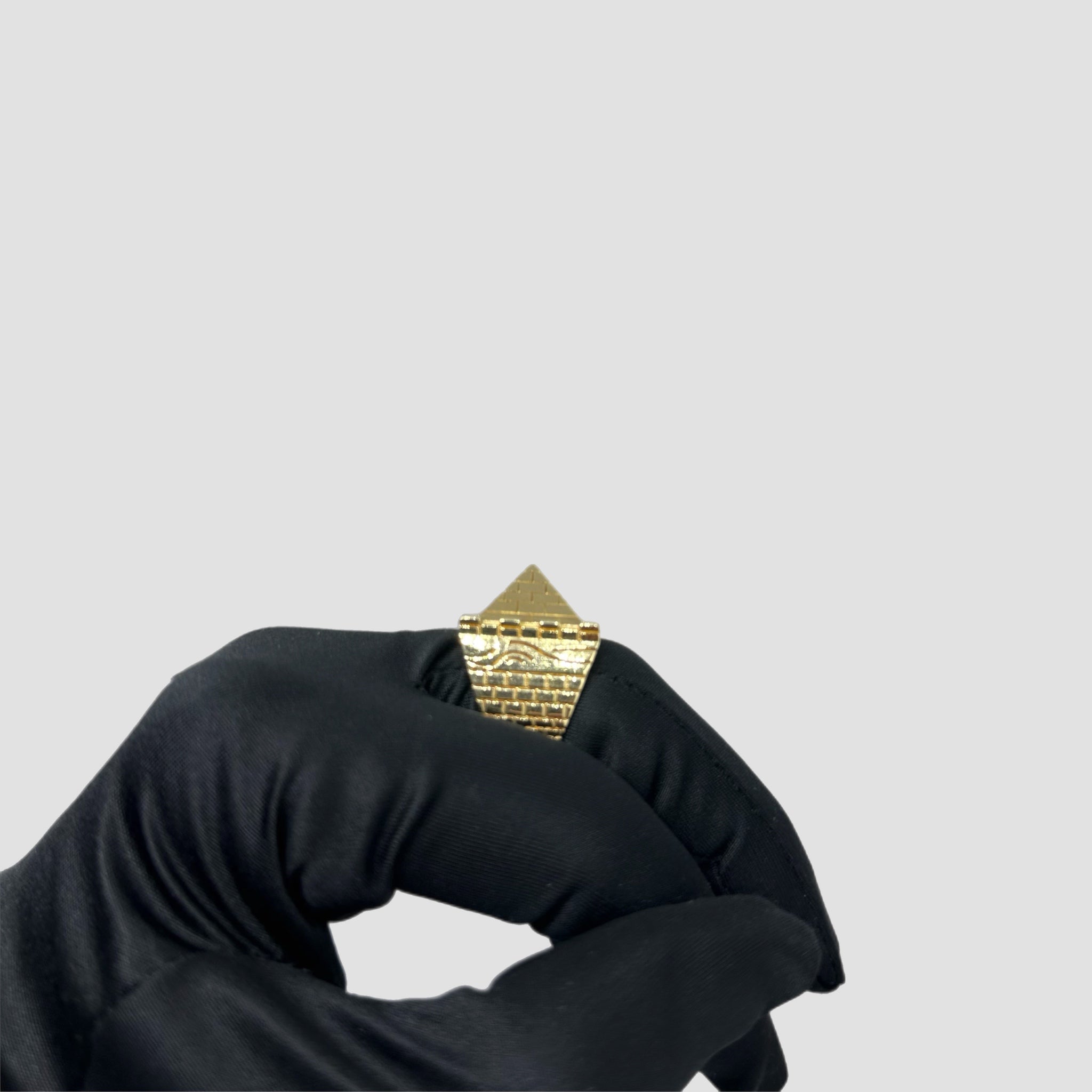 9ct Castle Pyramid Ring