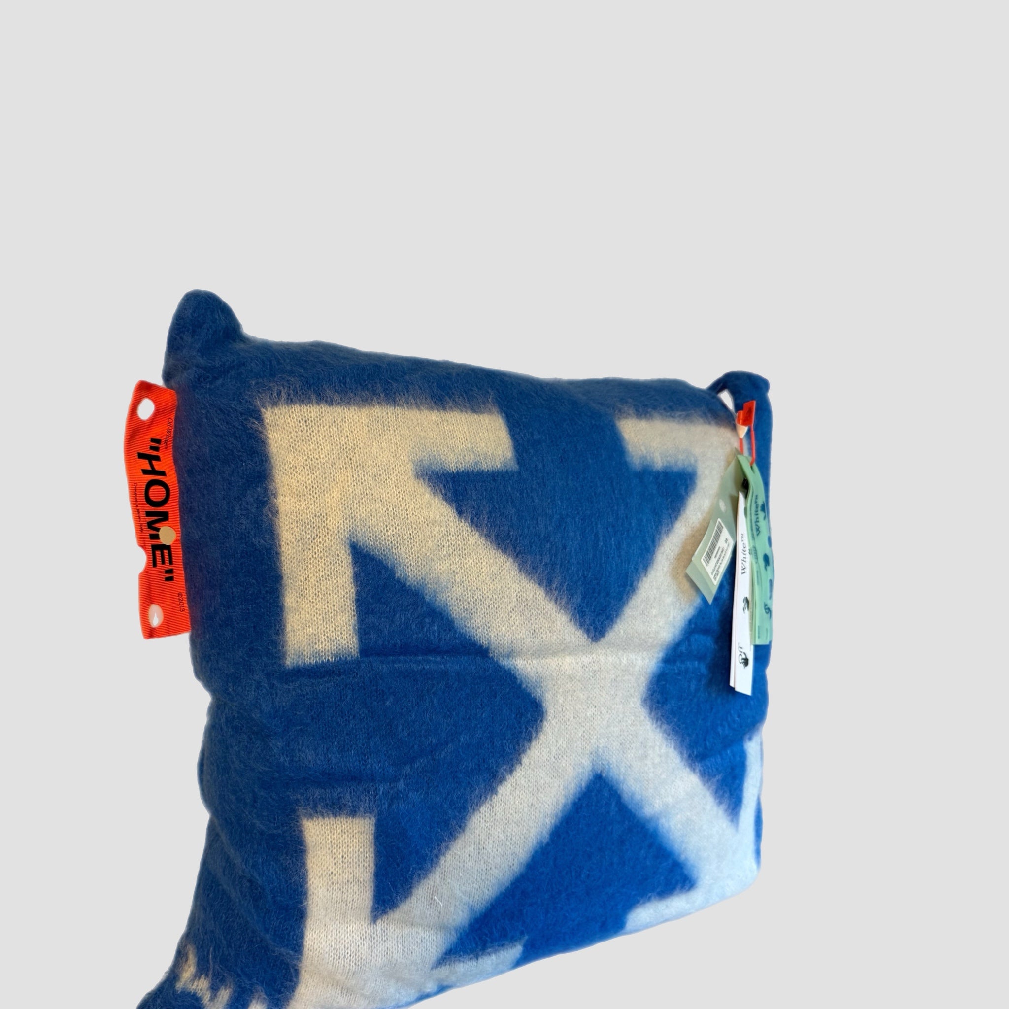 Off-White Pillow Arrow Design Blue White