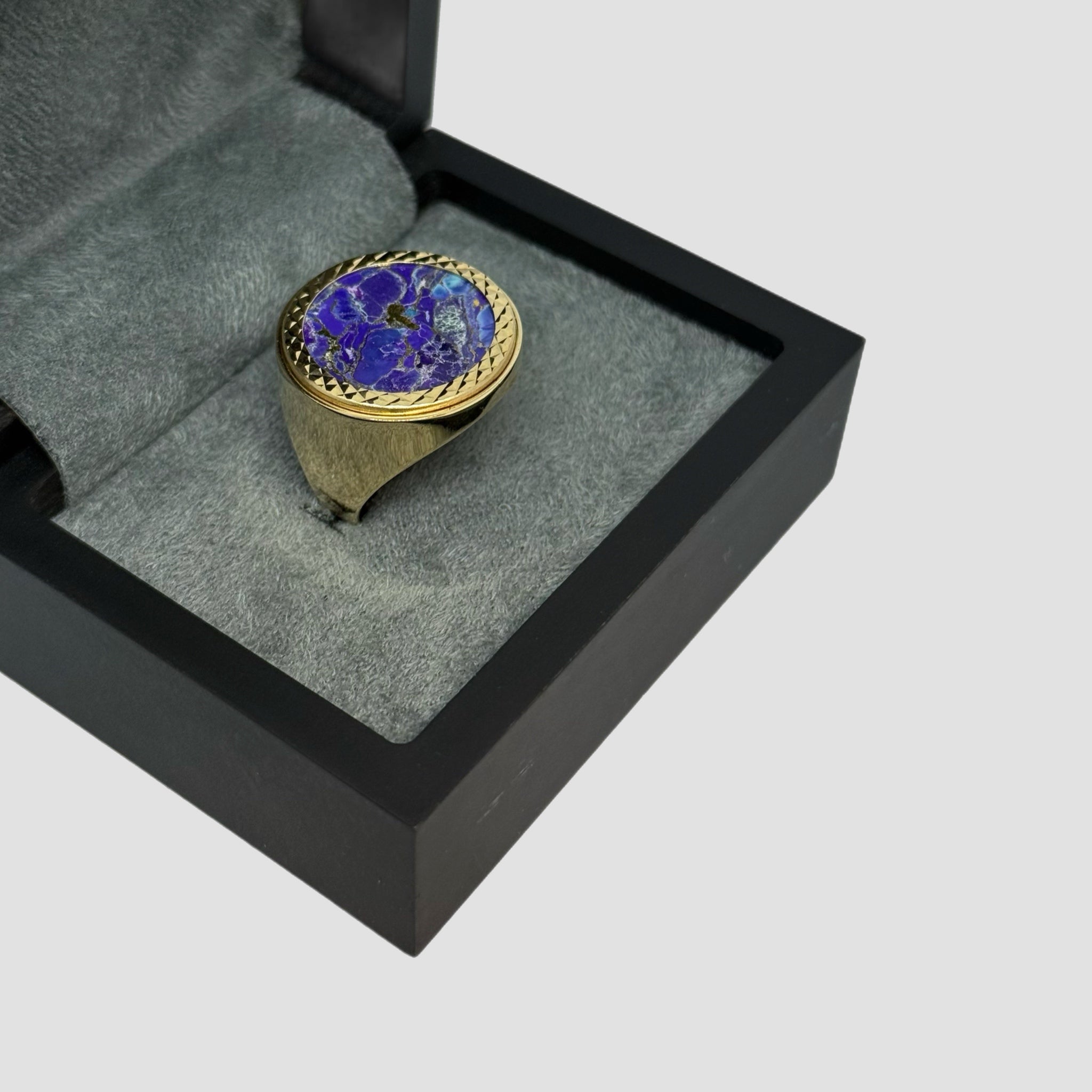 Mohave Purple Copper St George Half Sovereign Ring