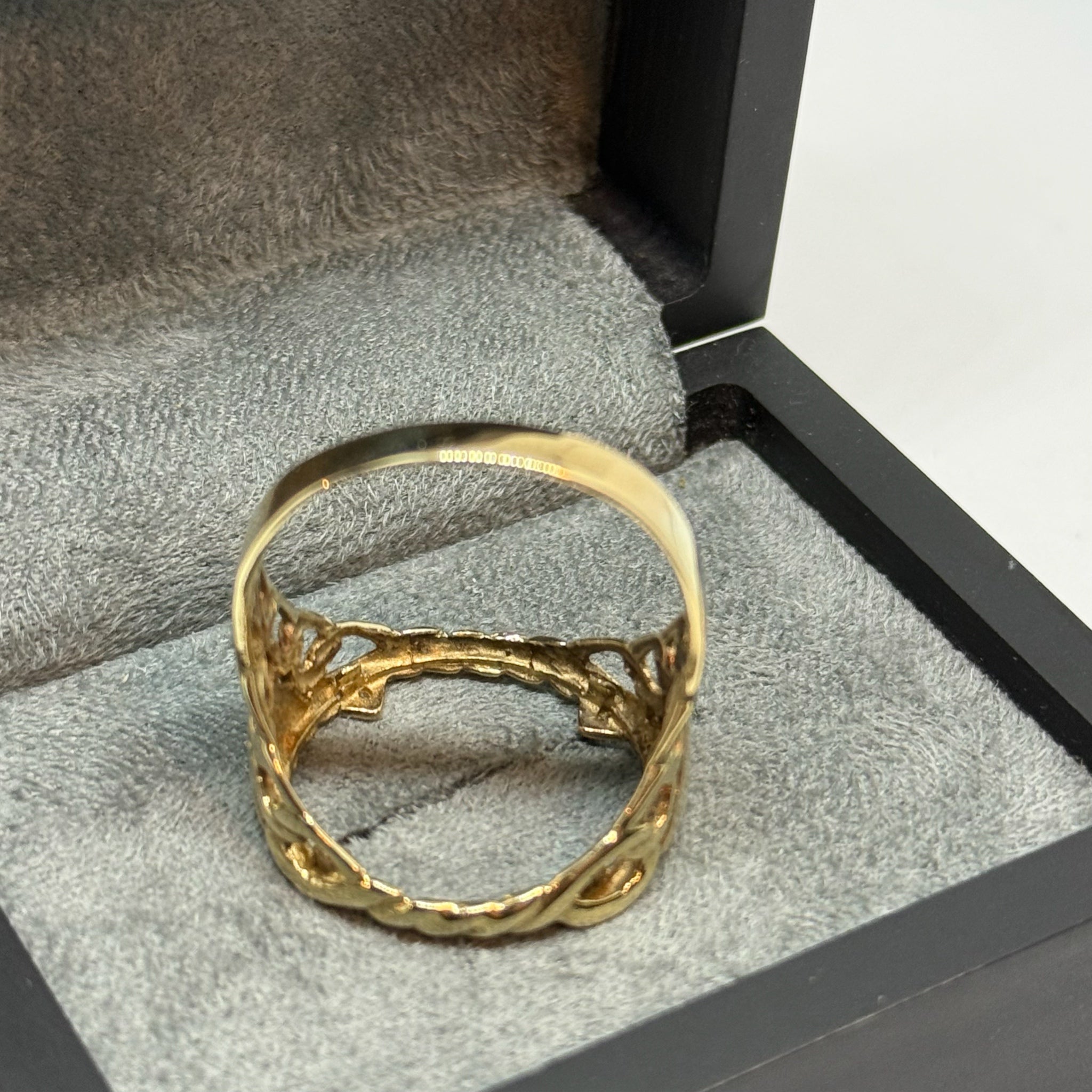 9ct Diamond Half Sovereign Mount