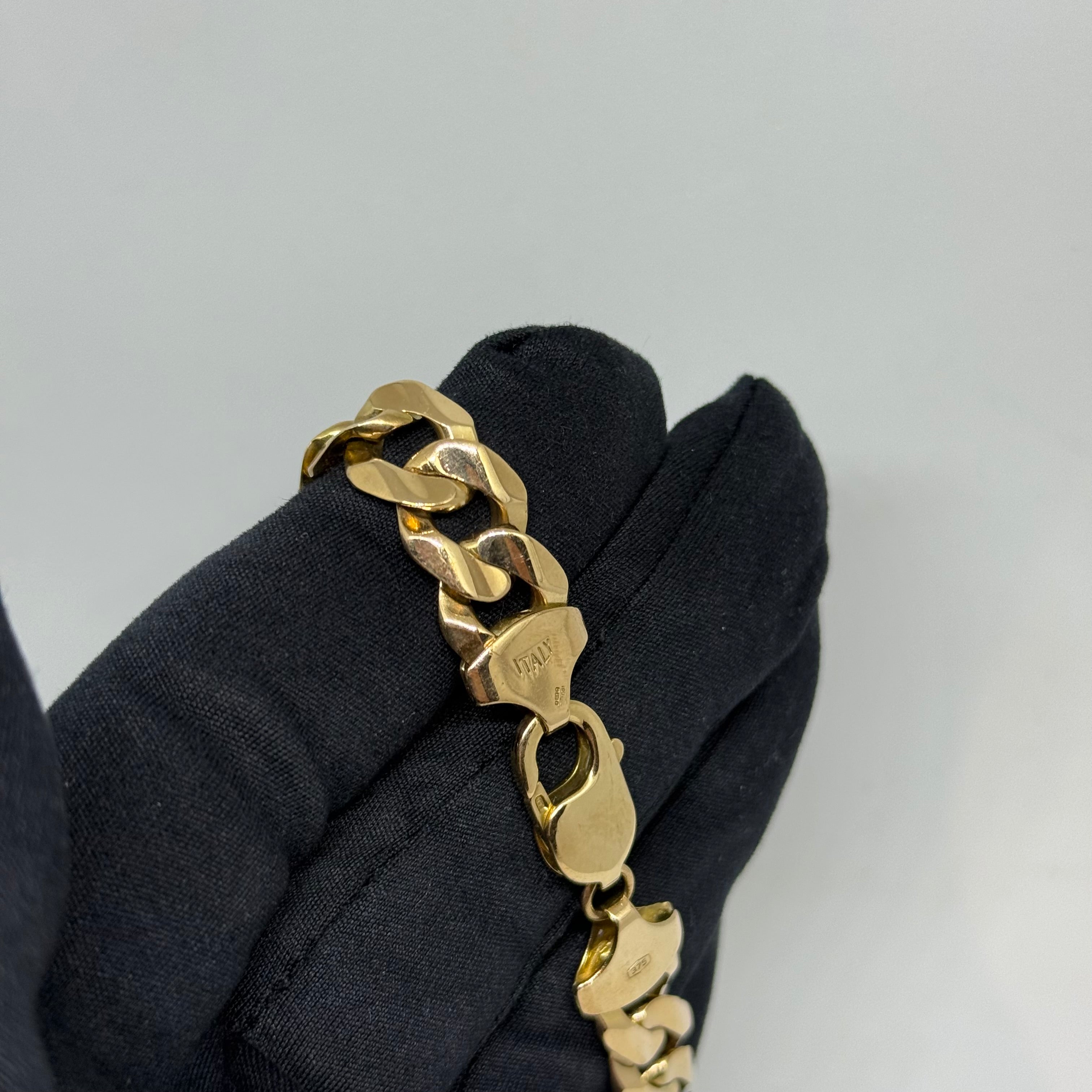 9ct Curb Link Bracelet