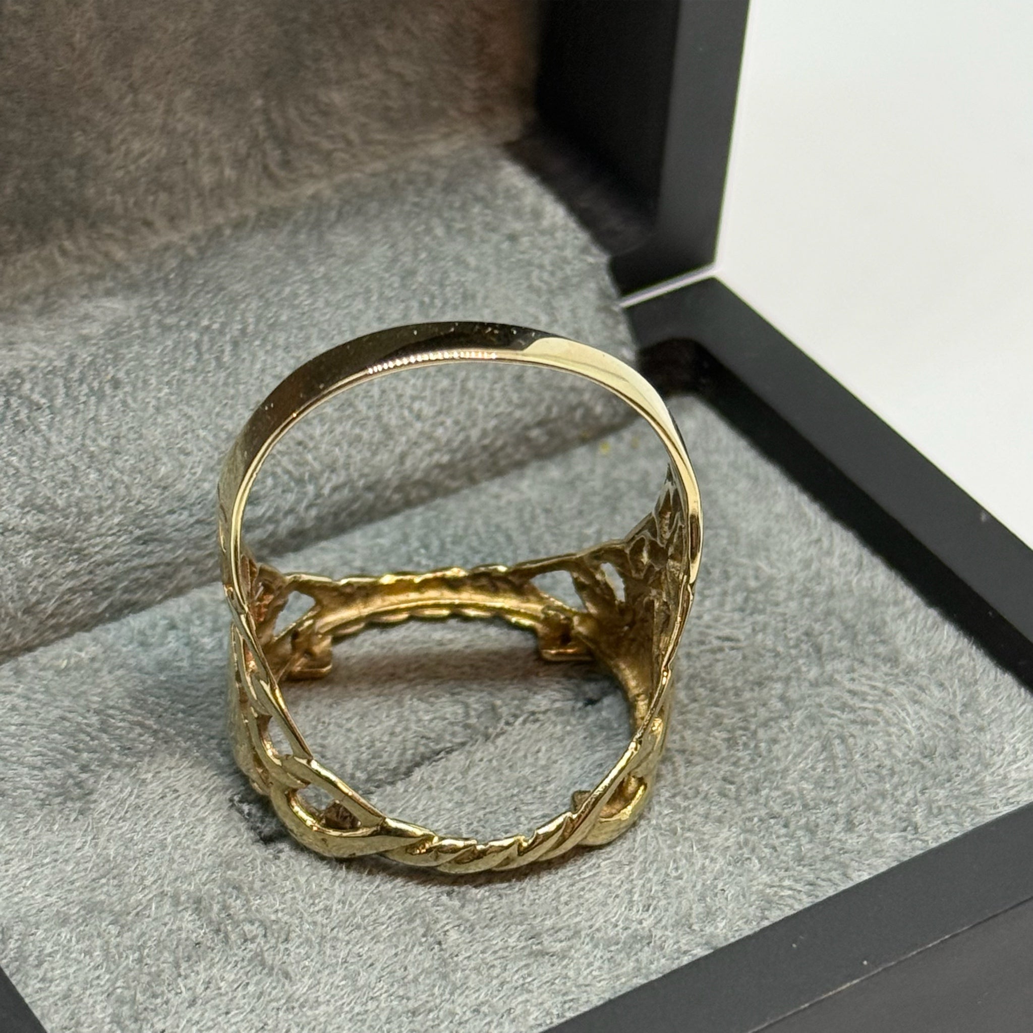 9ct Diamond Half Sovereign Mount