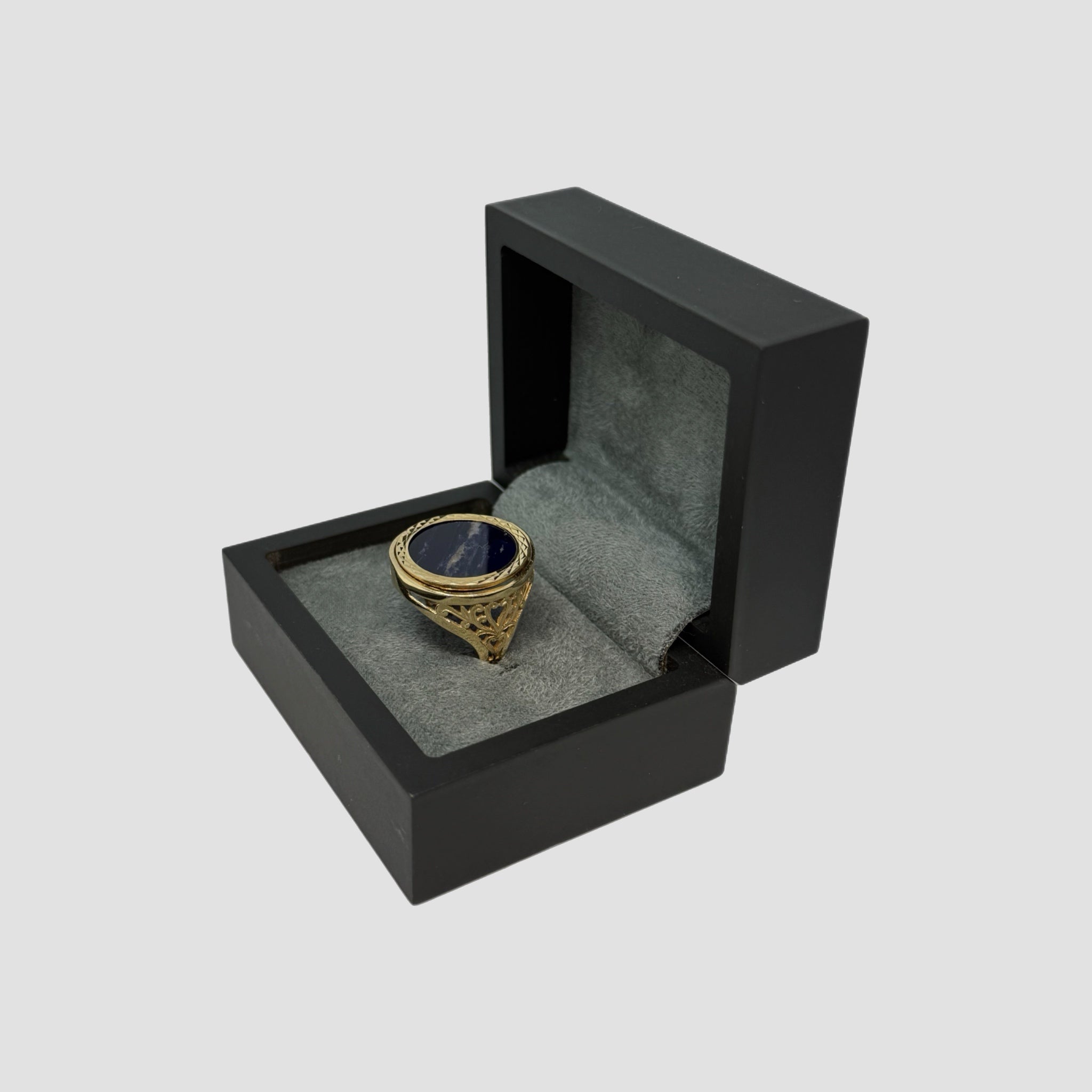 9ct Sodalite Half Sovereign Ring