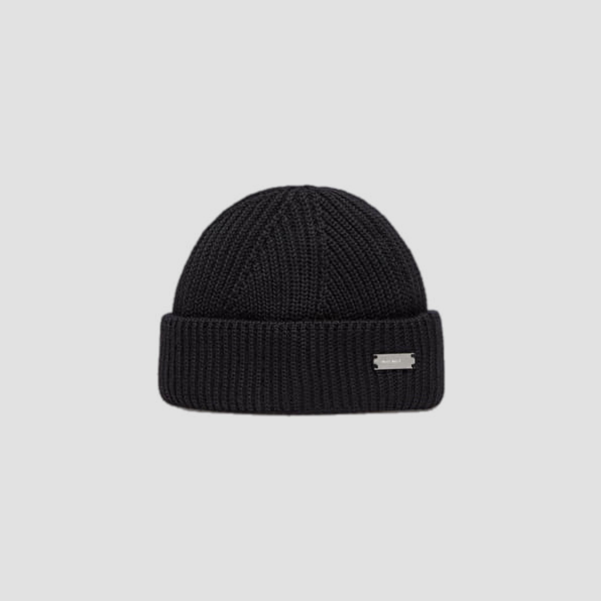 Heliot Emil Beanie With Metal Plate Logo
