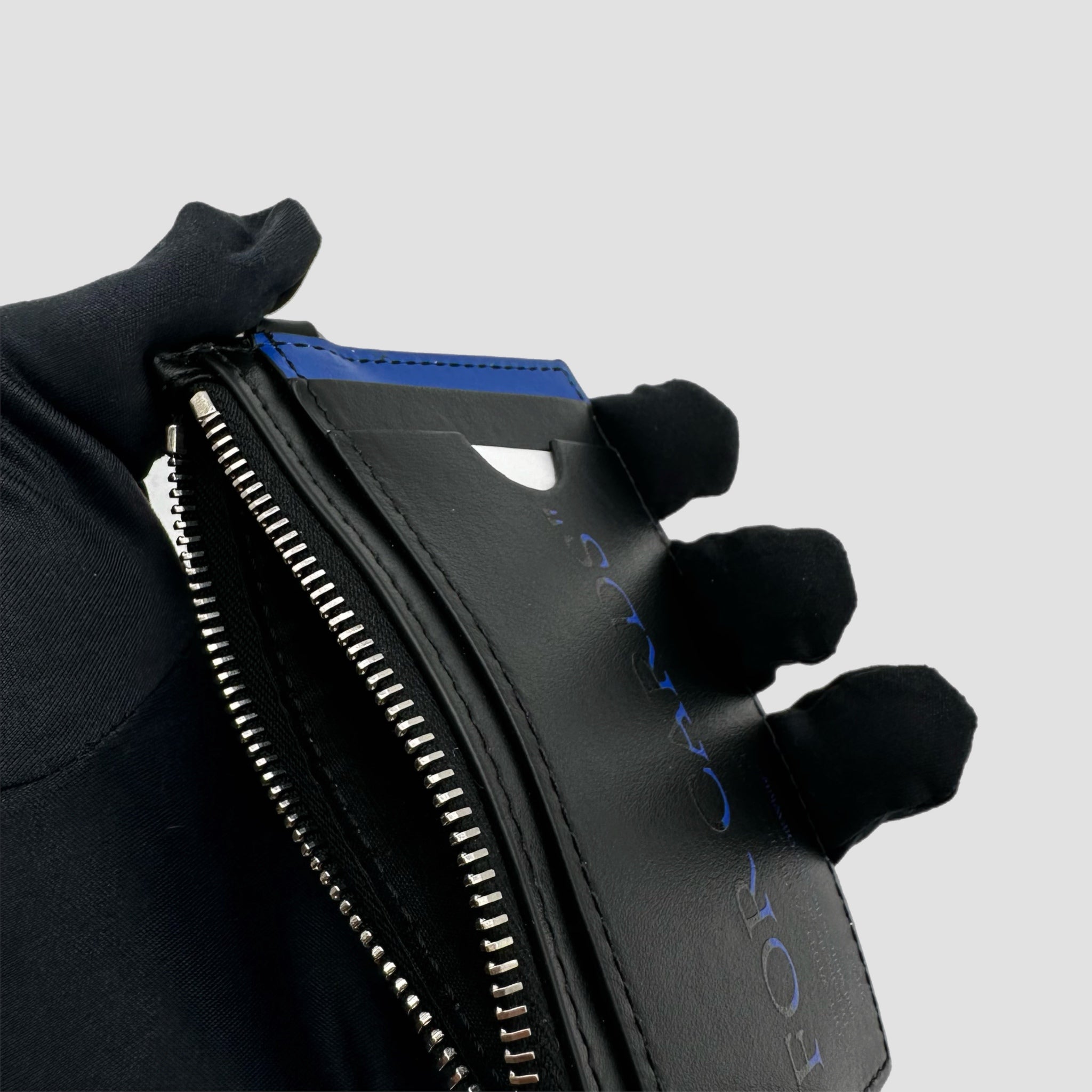 Off-White Quote Bookish Keyring Card Case Wallet