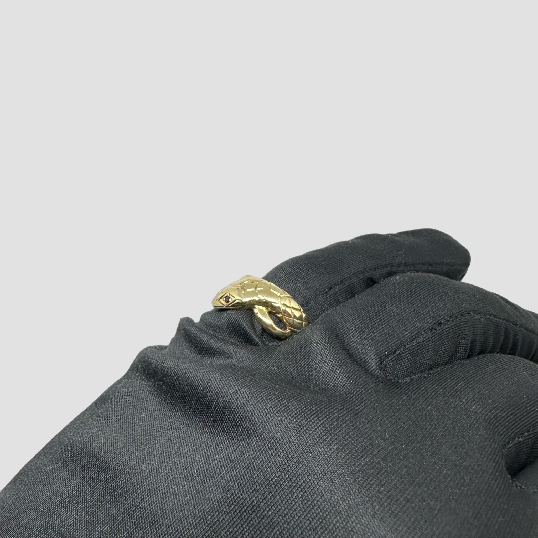 9ct Snake Ring With Garnets