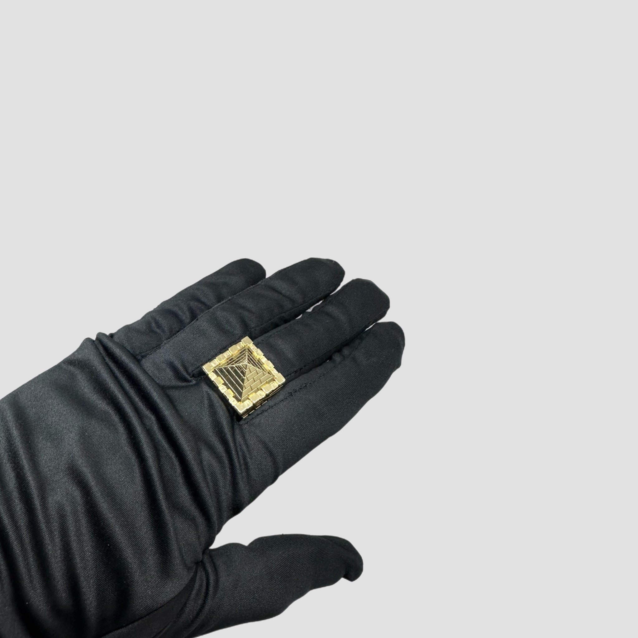 9ct Castle Pyramid Ring