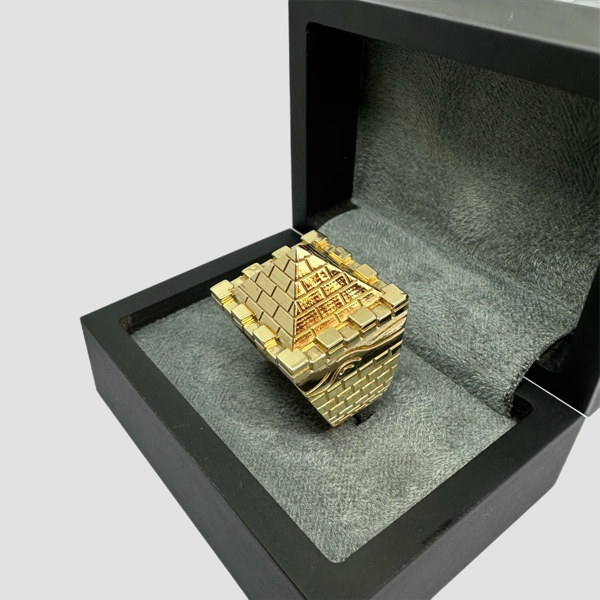 9ct Castle Pyramid Ring