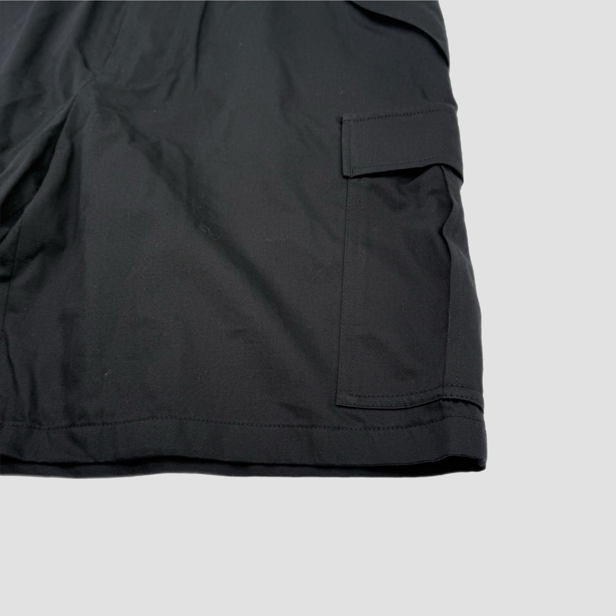 Burberry Logo Detail Cotton Cargo Shorts