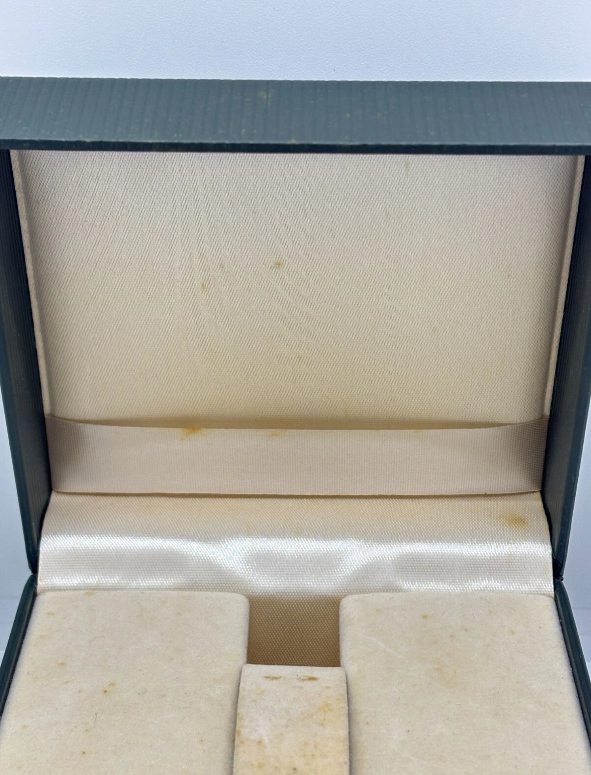 Gucci 9000M Diamond Two Tone Watch
