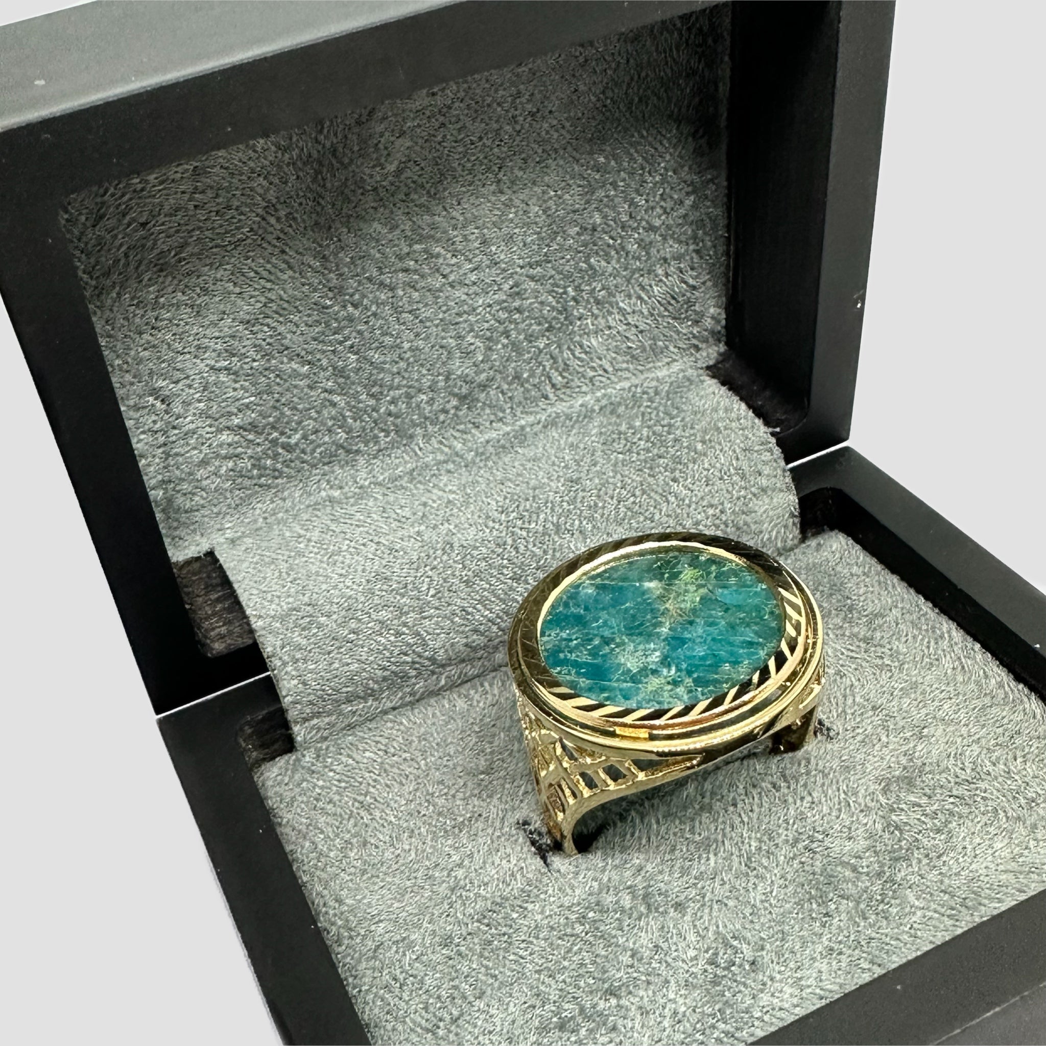9ct Blue Apatite Half Sovereign Ring