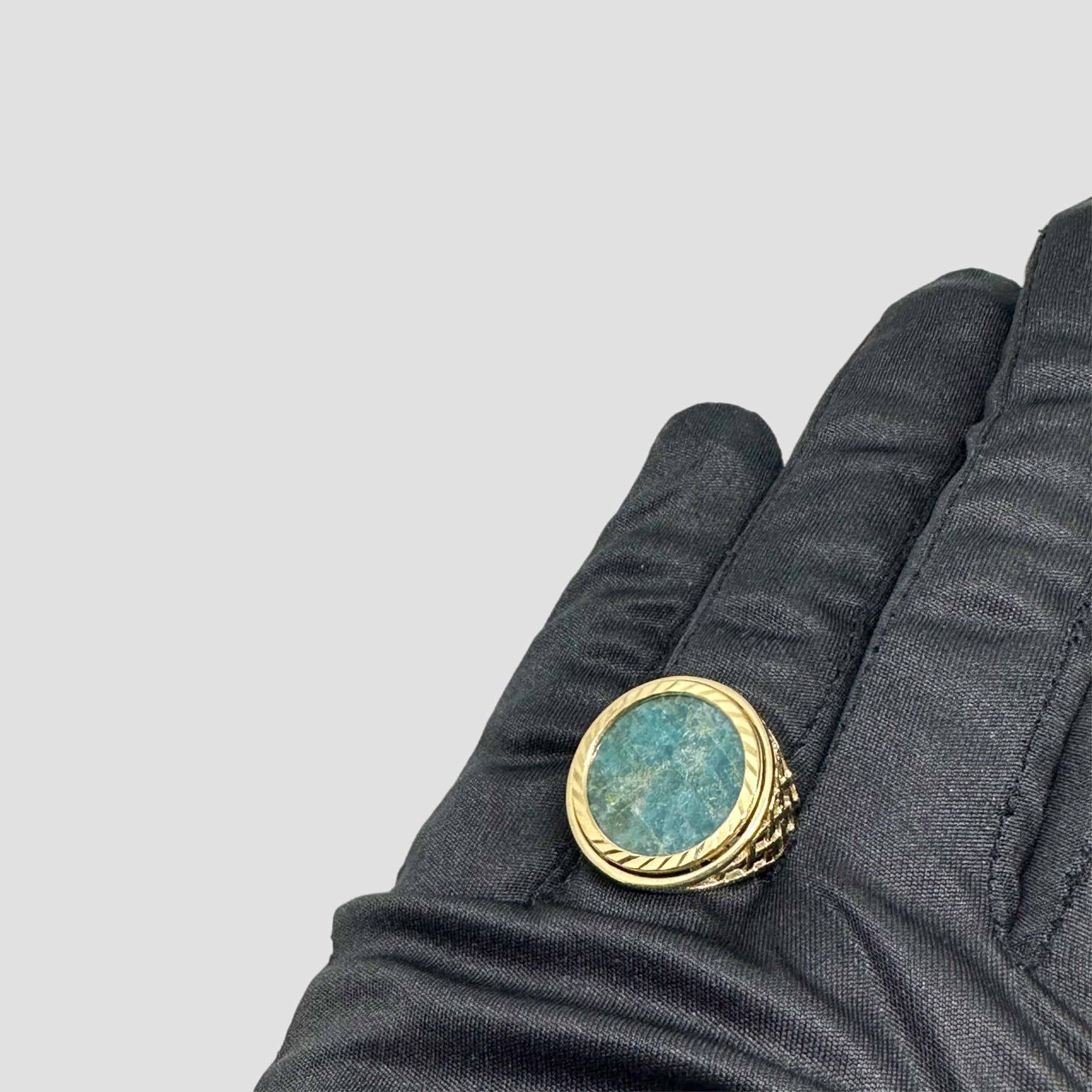 9ct Blue Apatite Half Sovereign Ring