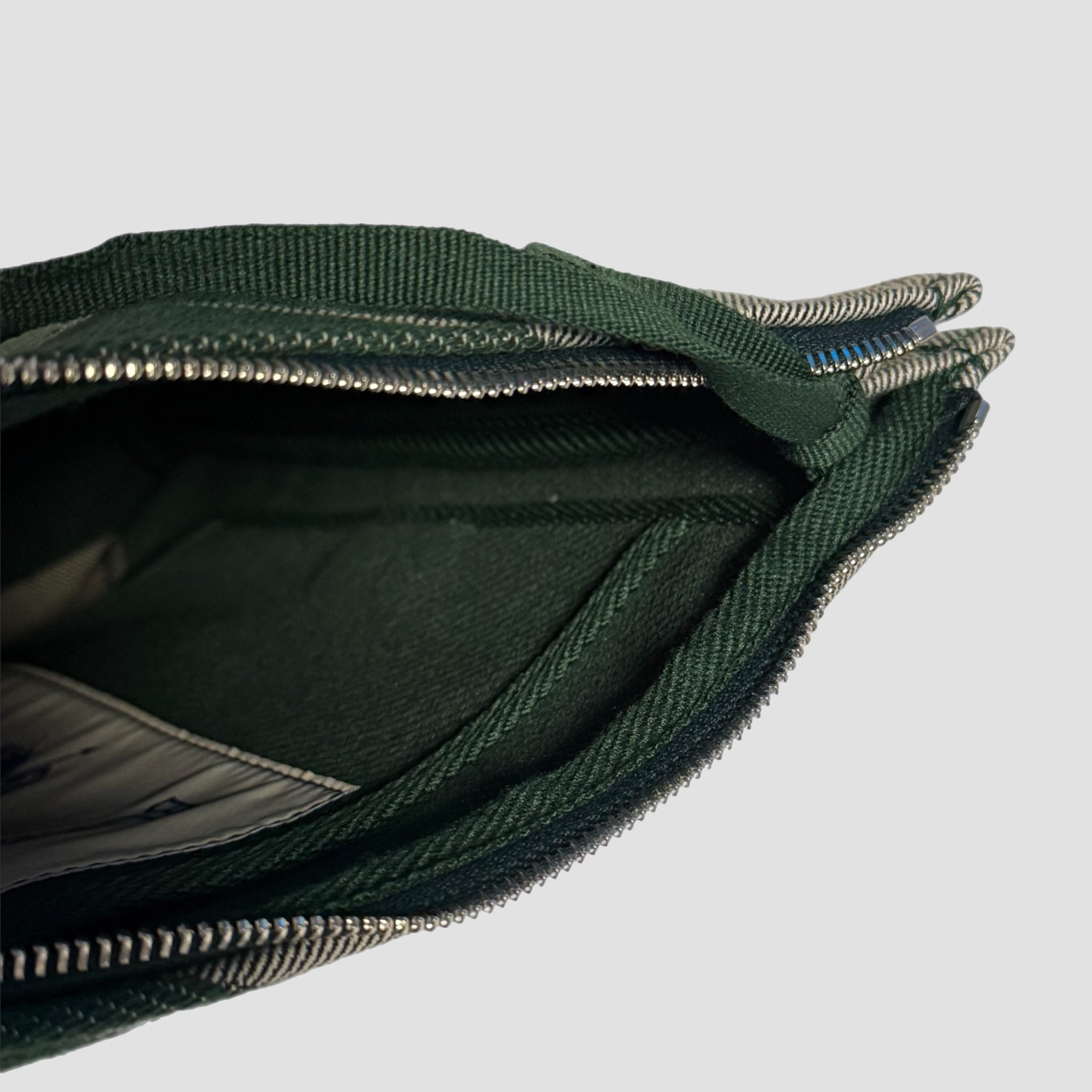 Burberry EKD Canvas Pouch Green