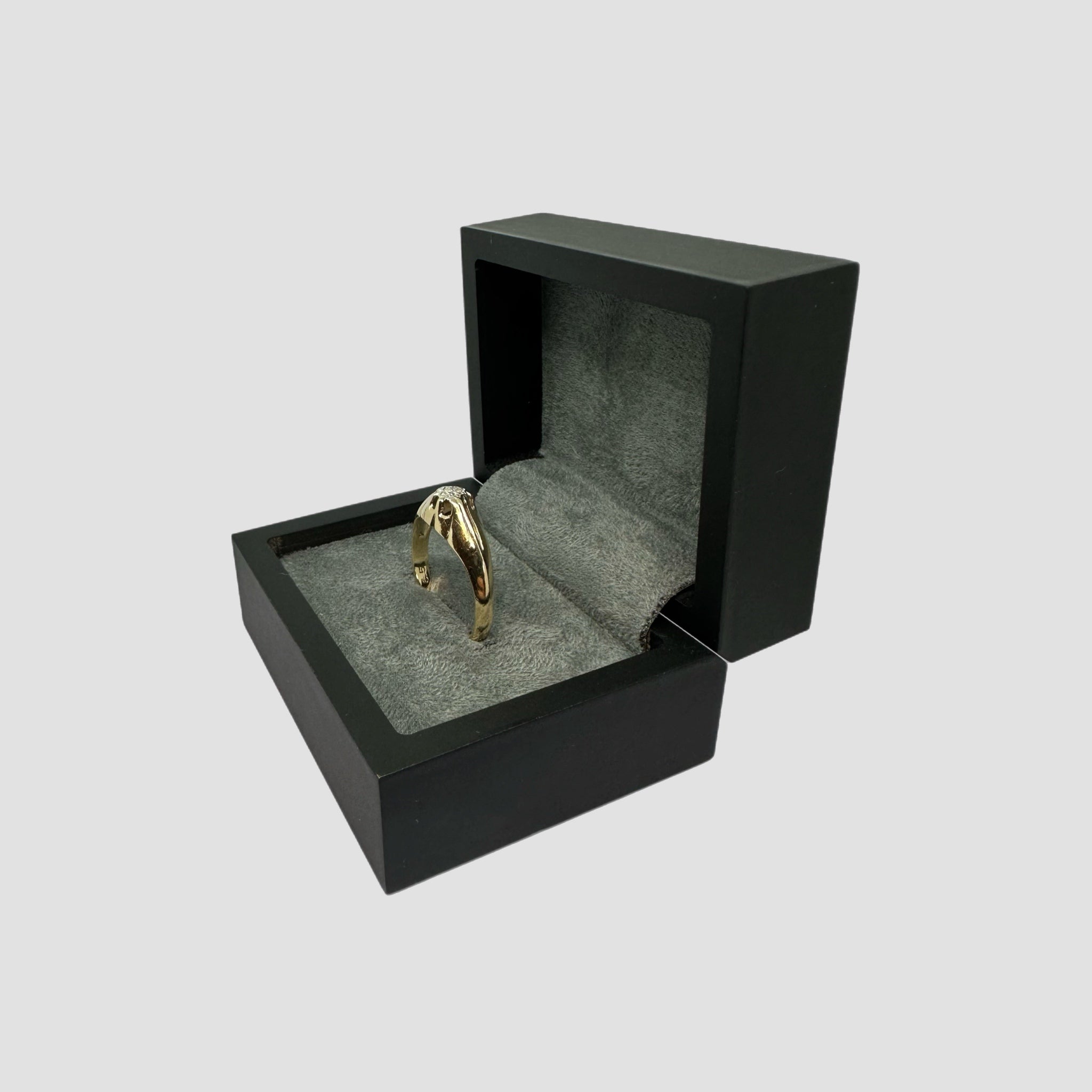 9ct Diamond Gypsy Ring