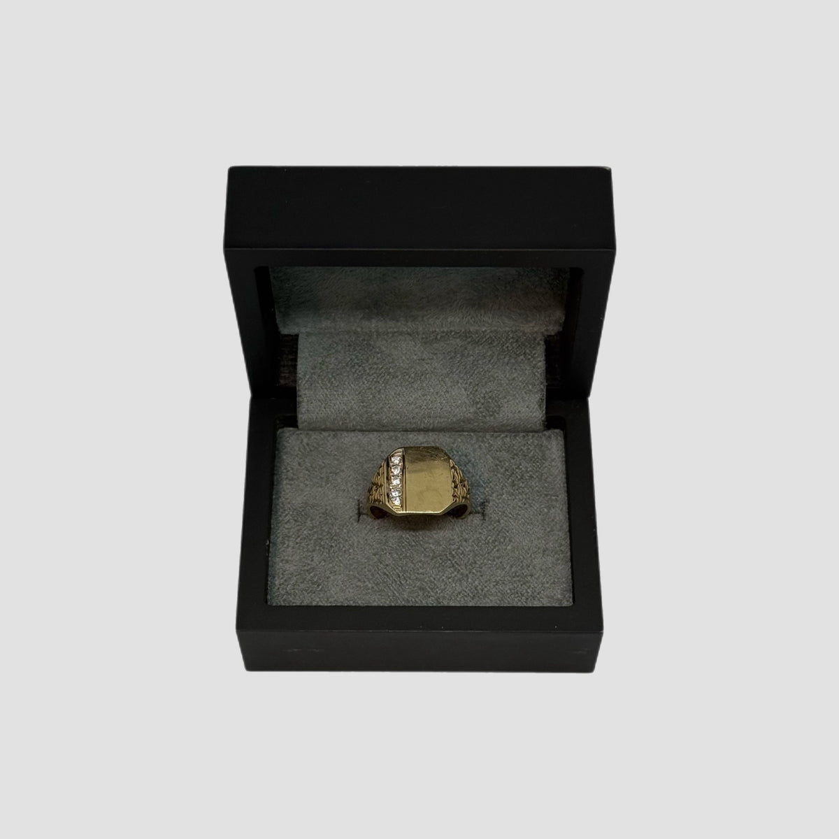 9ct White Sapphire Signet Ring