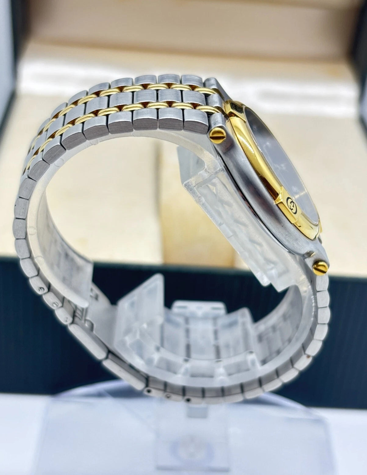Gucci 9000M Diamond Two Tone Watch