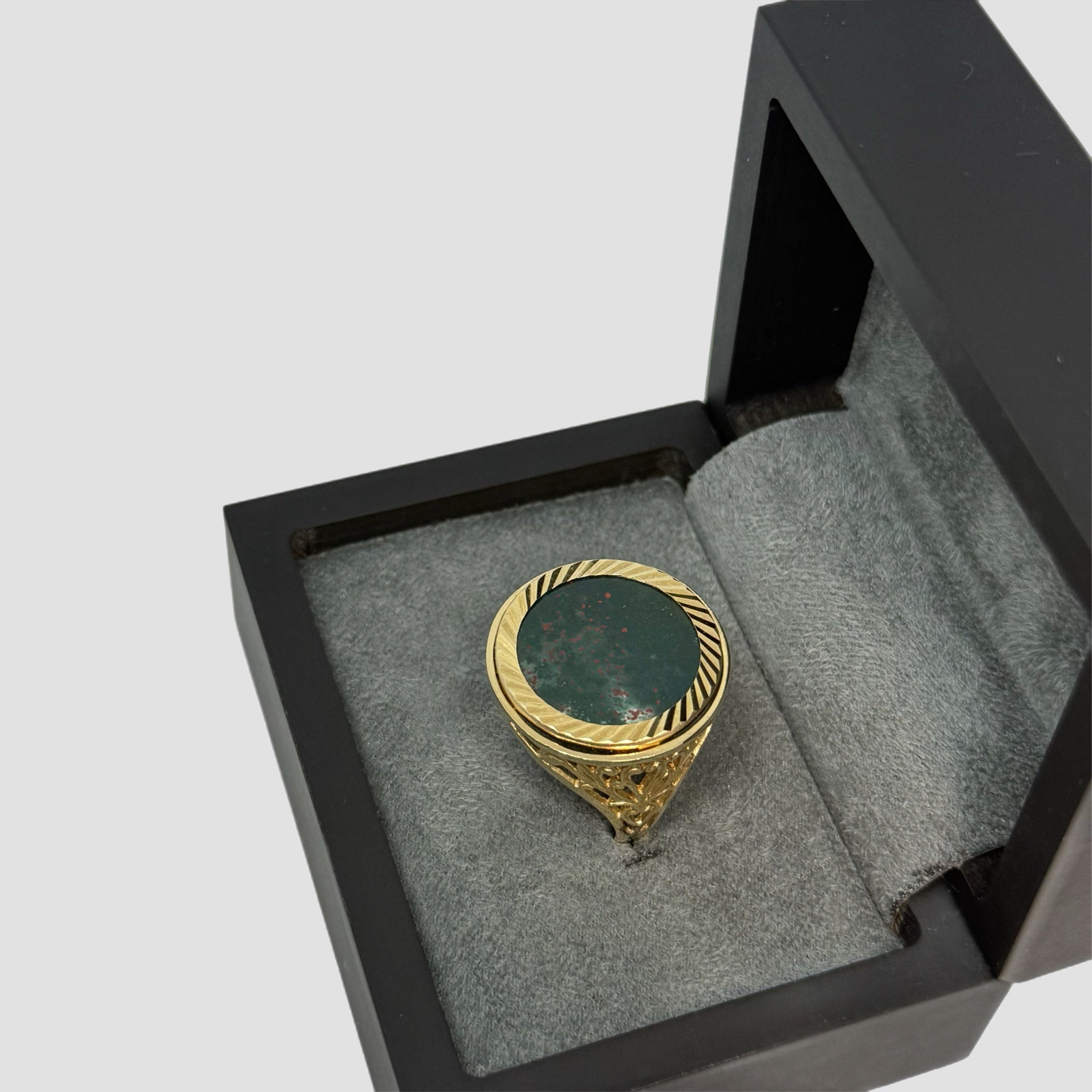 9ct Bloodstone Half Sovereign Ring