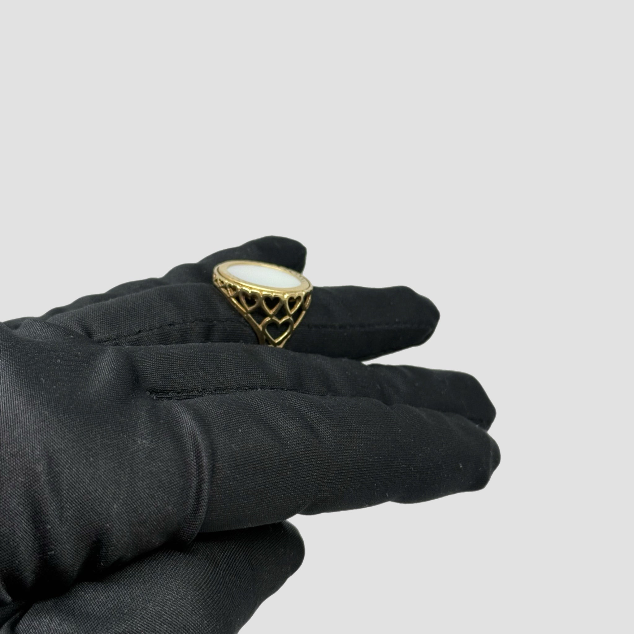 Mother Of Pearl Half Sovereign Ring