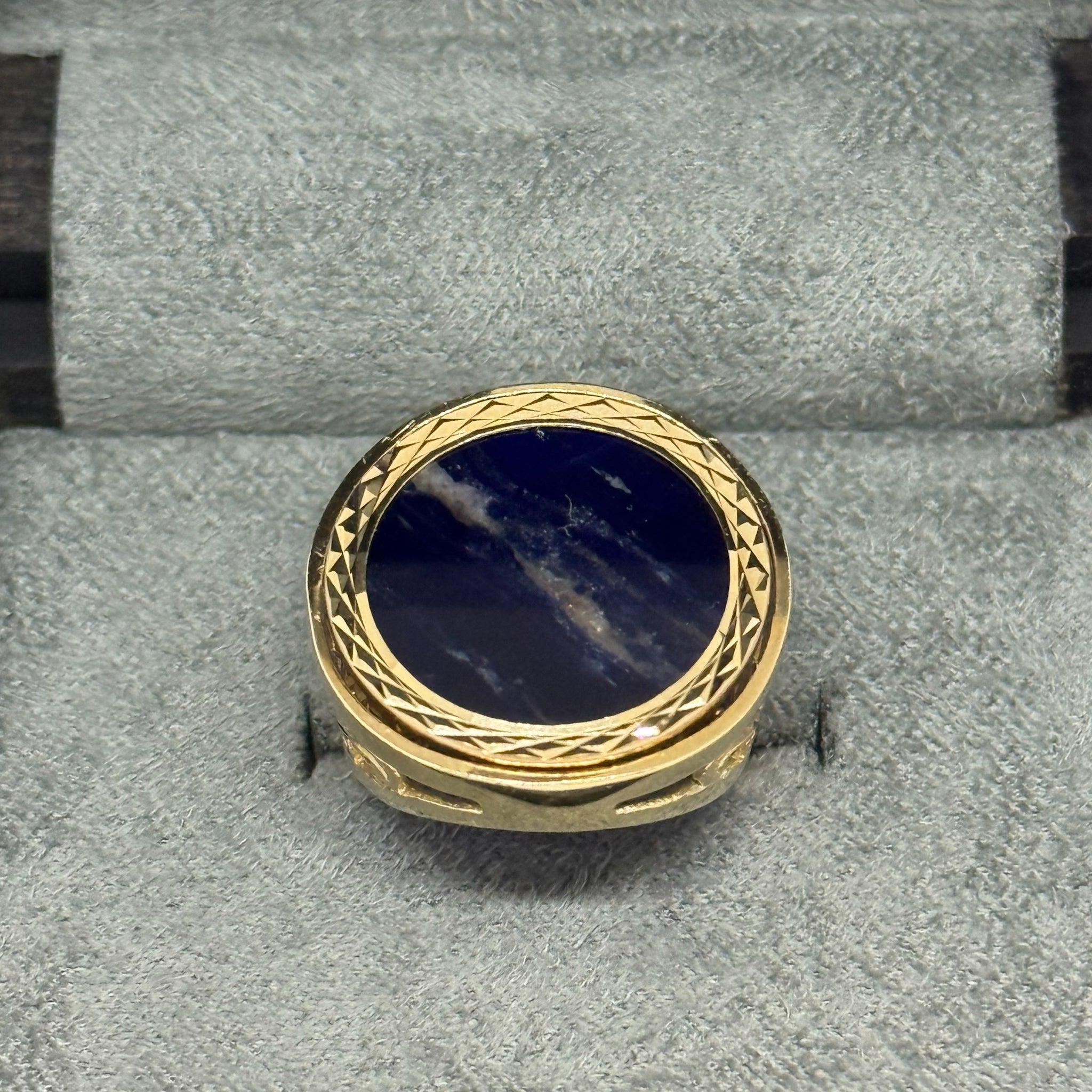 9ct Sodalite Half Sovereign Ring