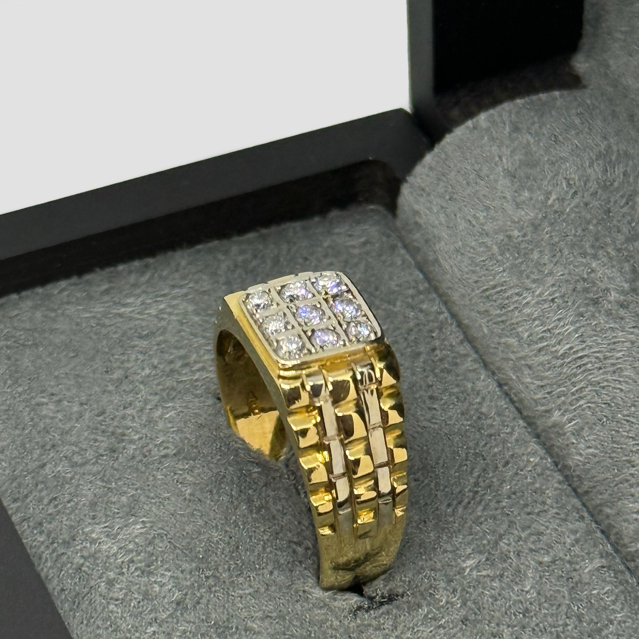 18ct Diamond Rolex Style Signet Ring