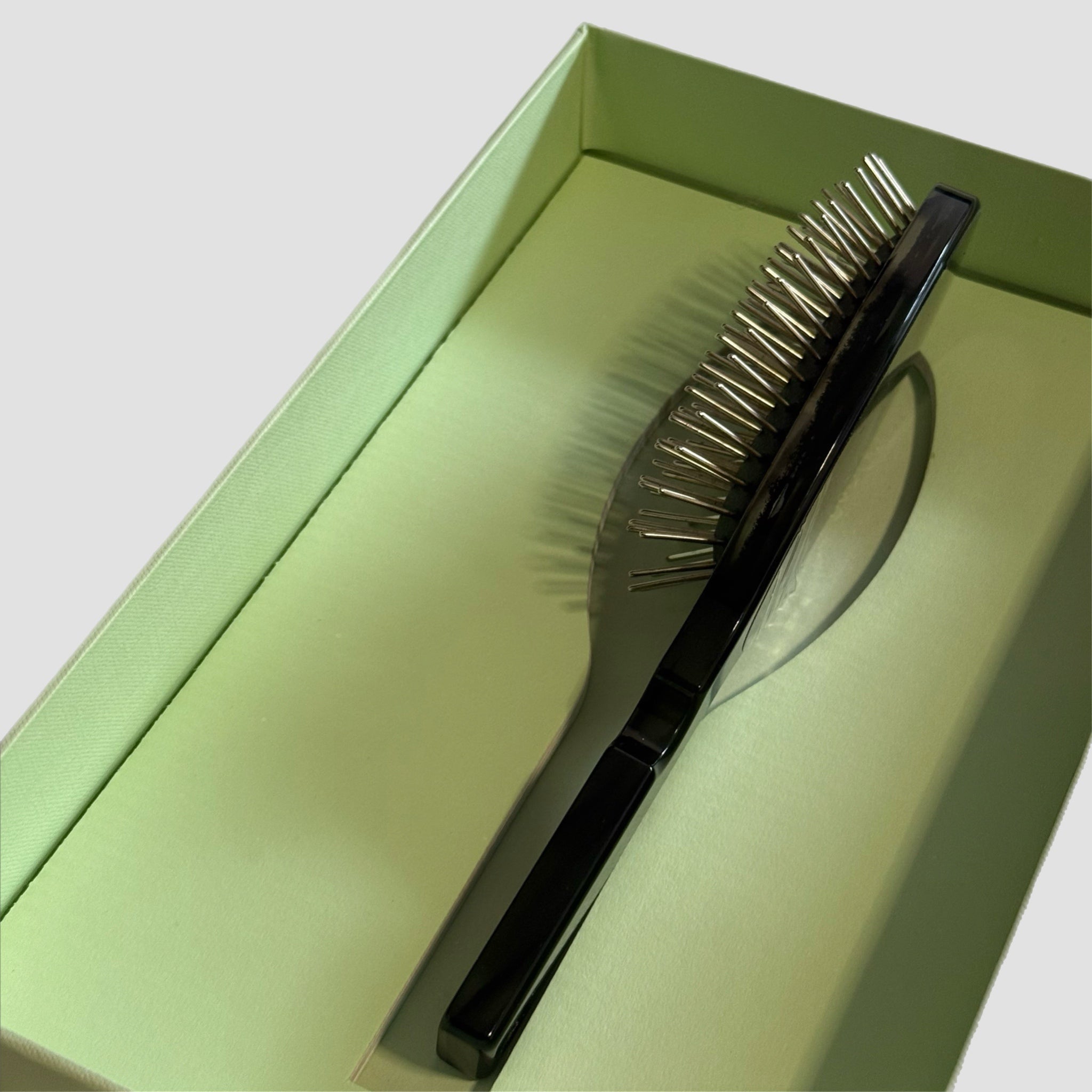 Off-White Meteor Hair Brush