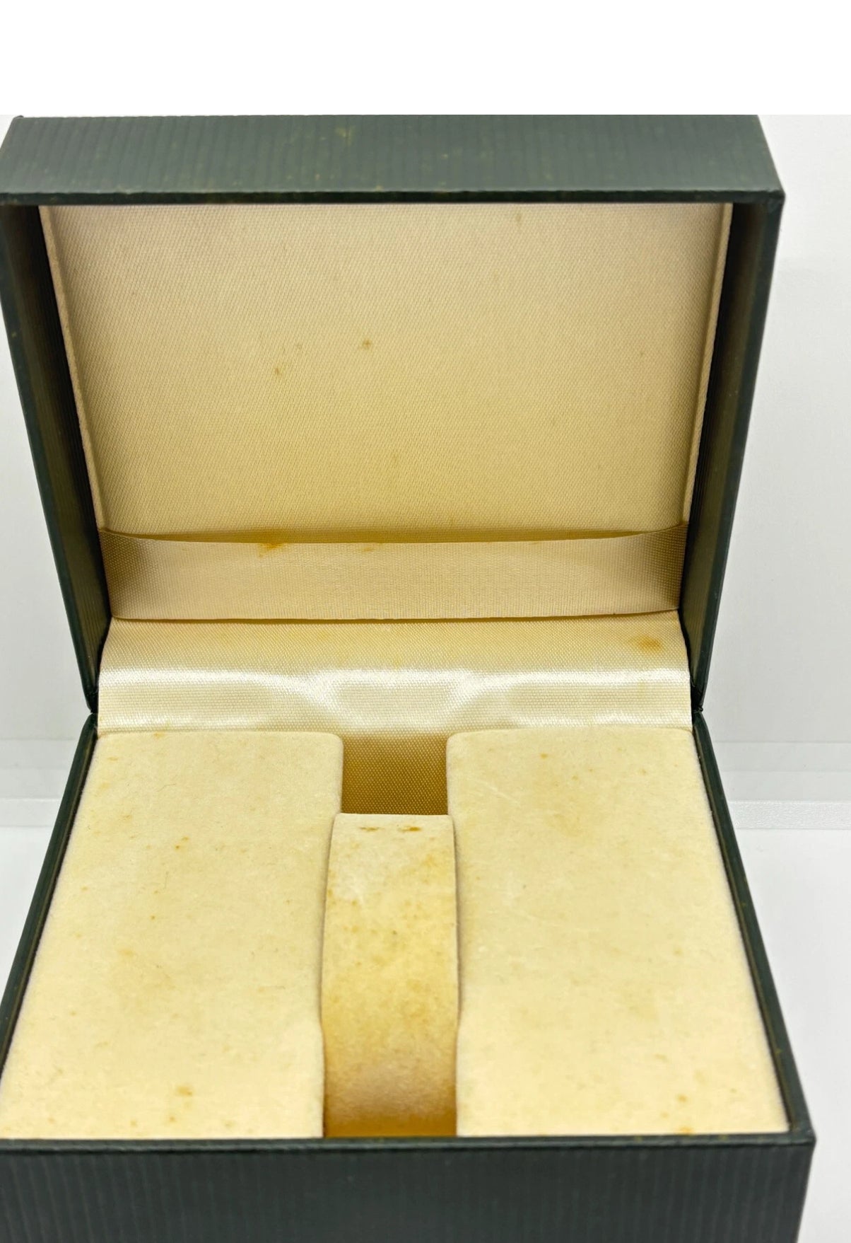 Gucci 9000M Diamond Two Tone Watch