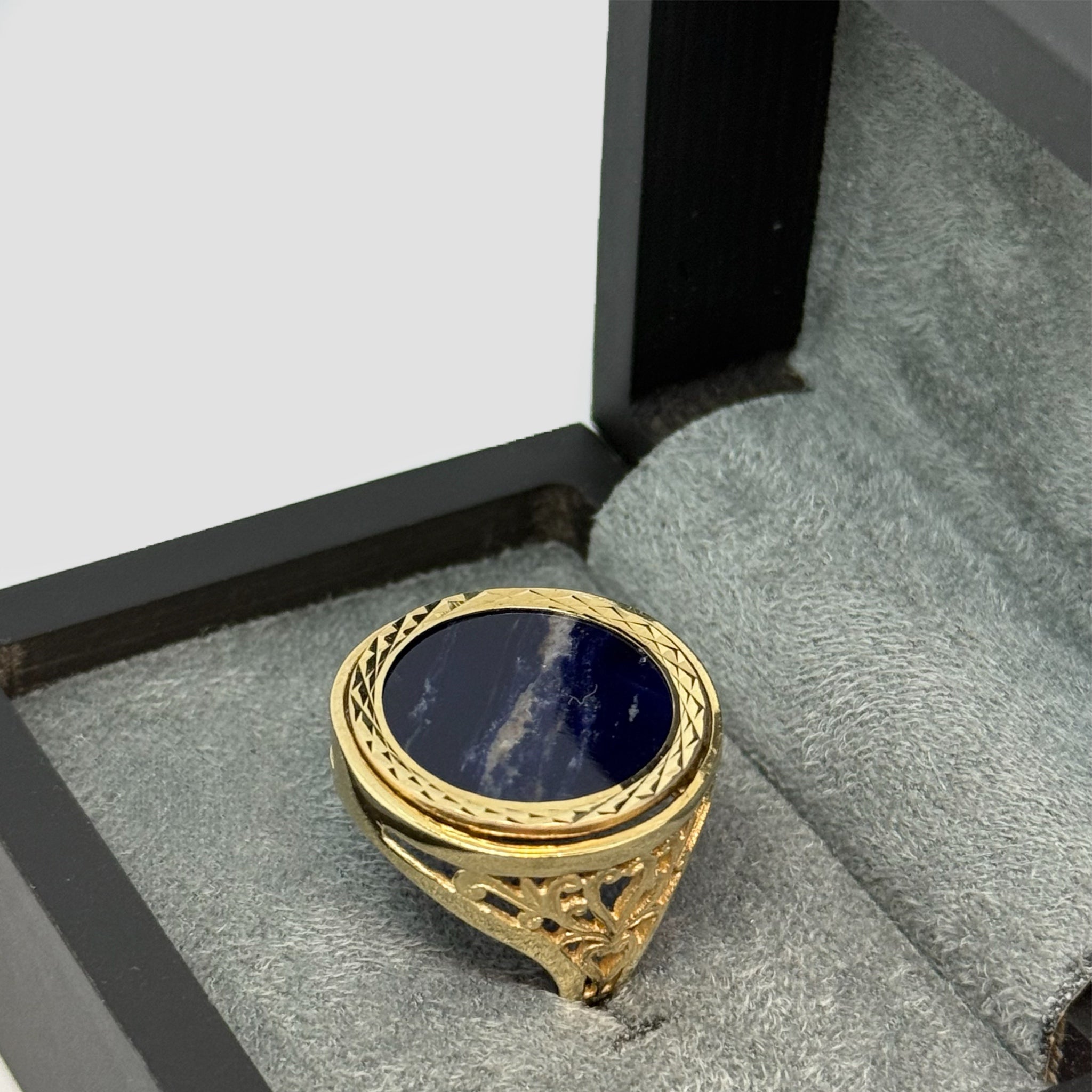9ct Sodalite Half Sovereign Ring