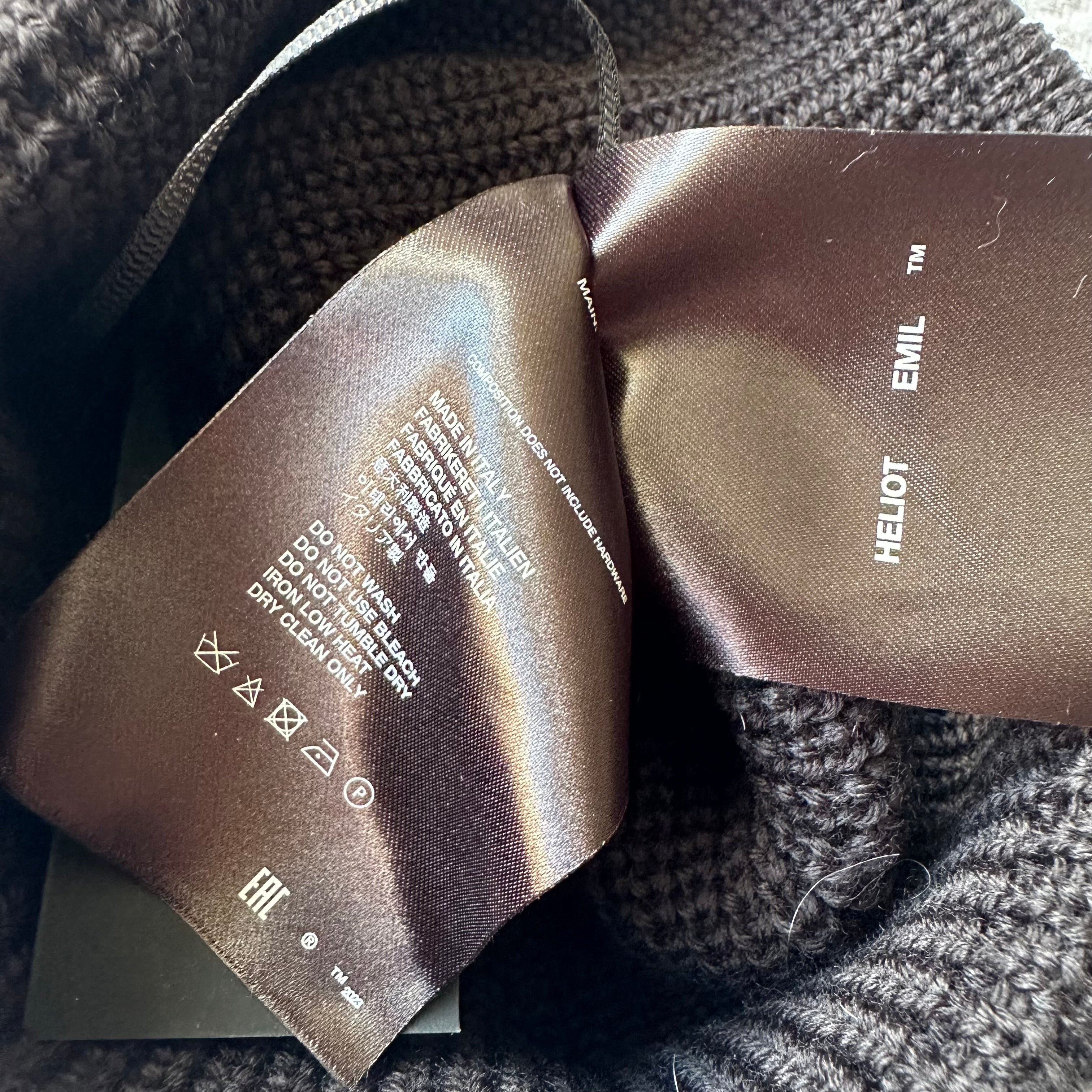 Heliot Emil Beanie With Metal Plate Logo