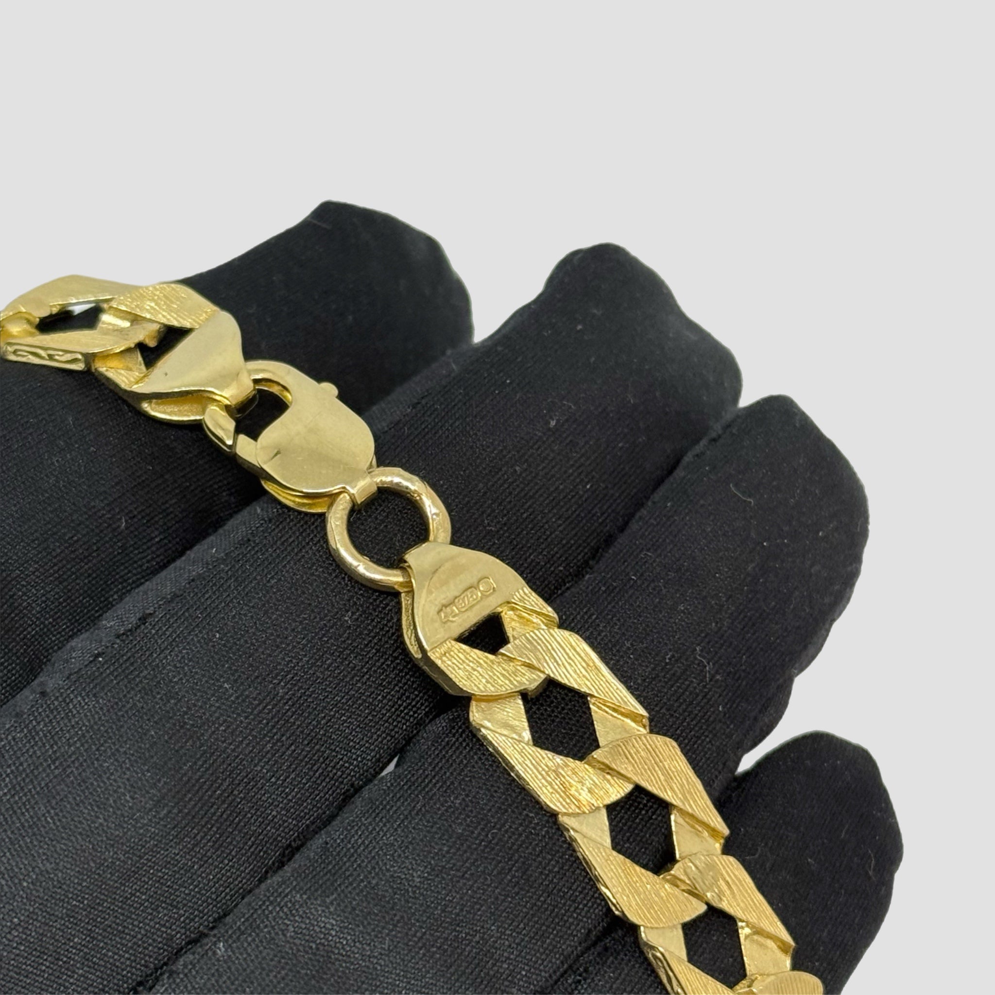 9ct Chaps Necklace