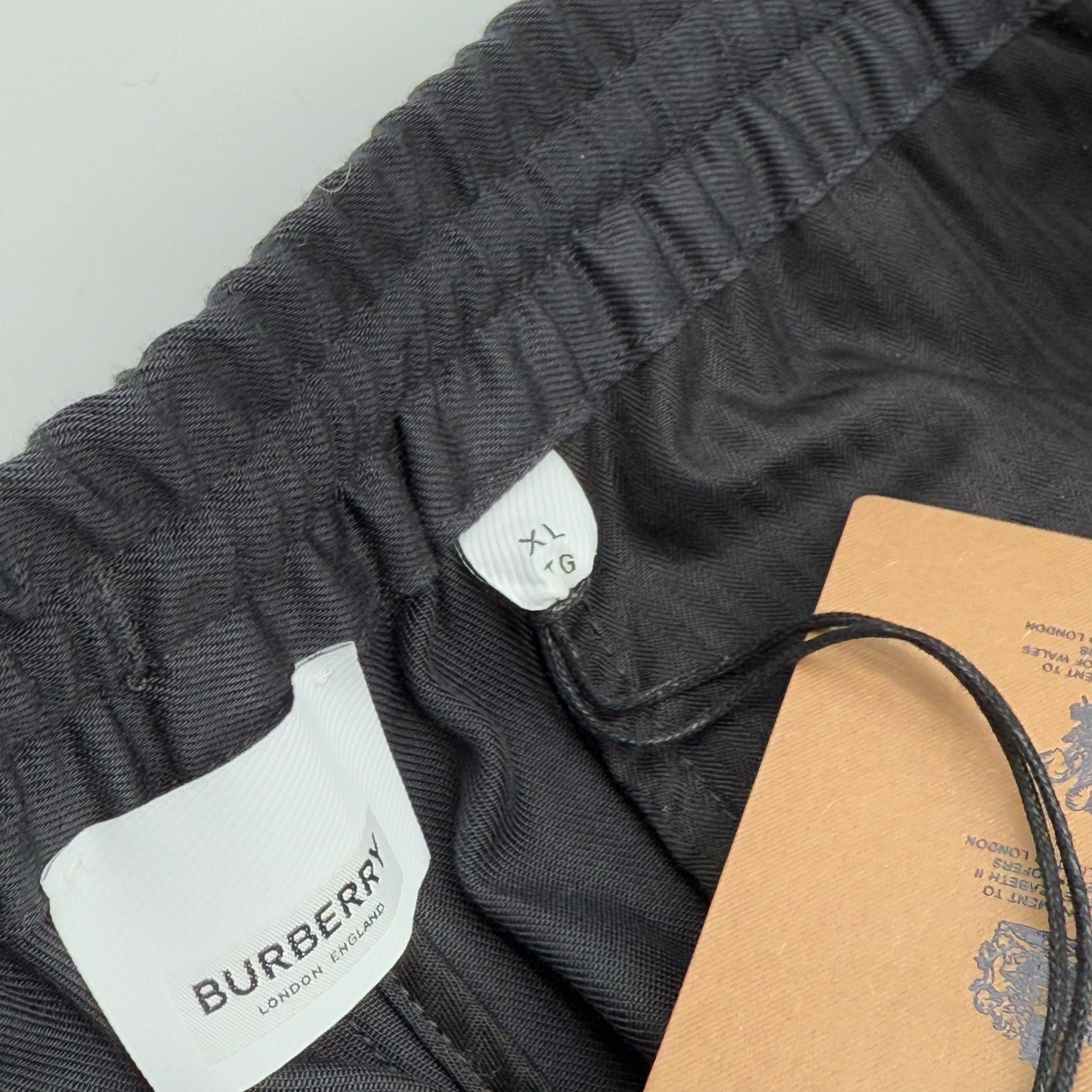 Burberry Logo Detail Cotton Cargo Shorts