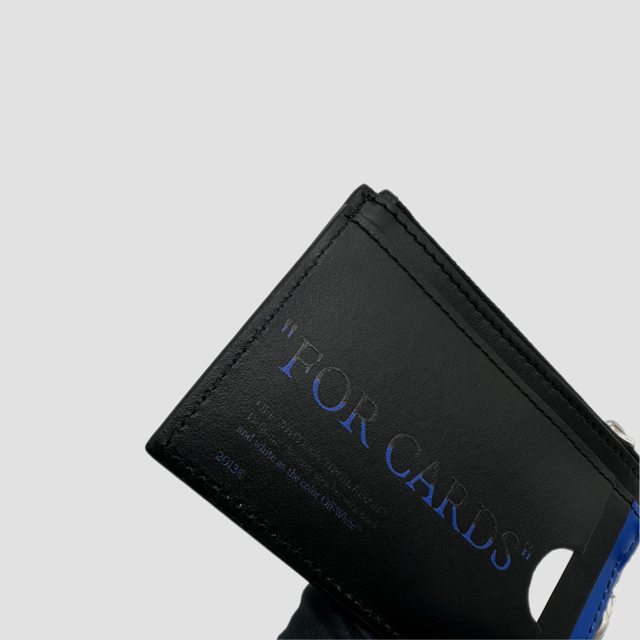 Off-White Quote Bookish Keyring Card Case Wallet