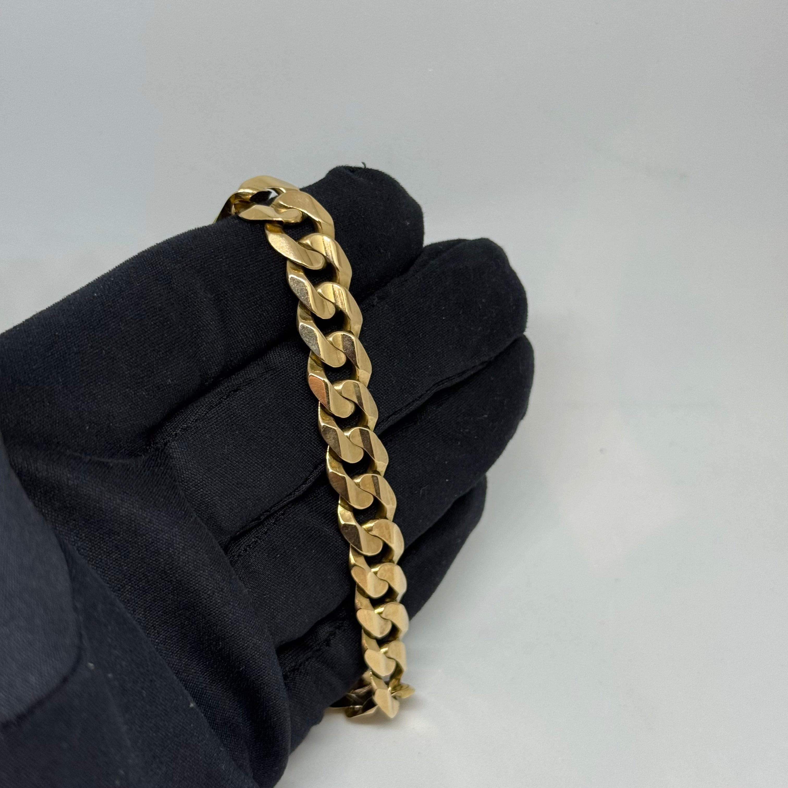 9ct Curb Link Bracelet