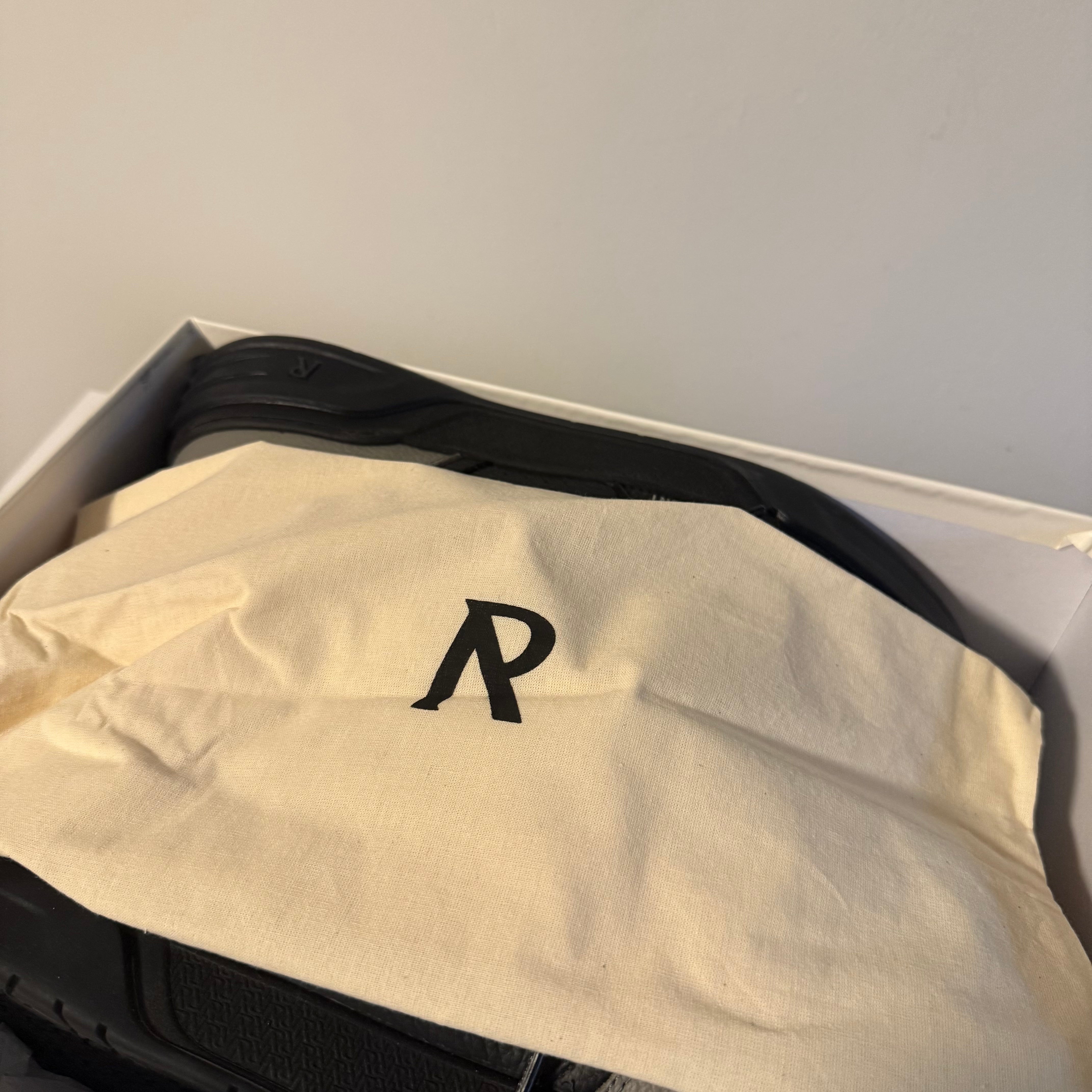 Represent Studio Sneaker