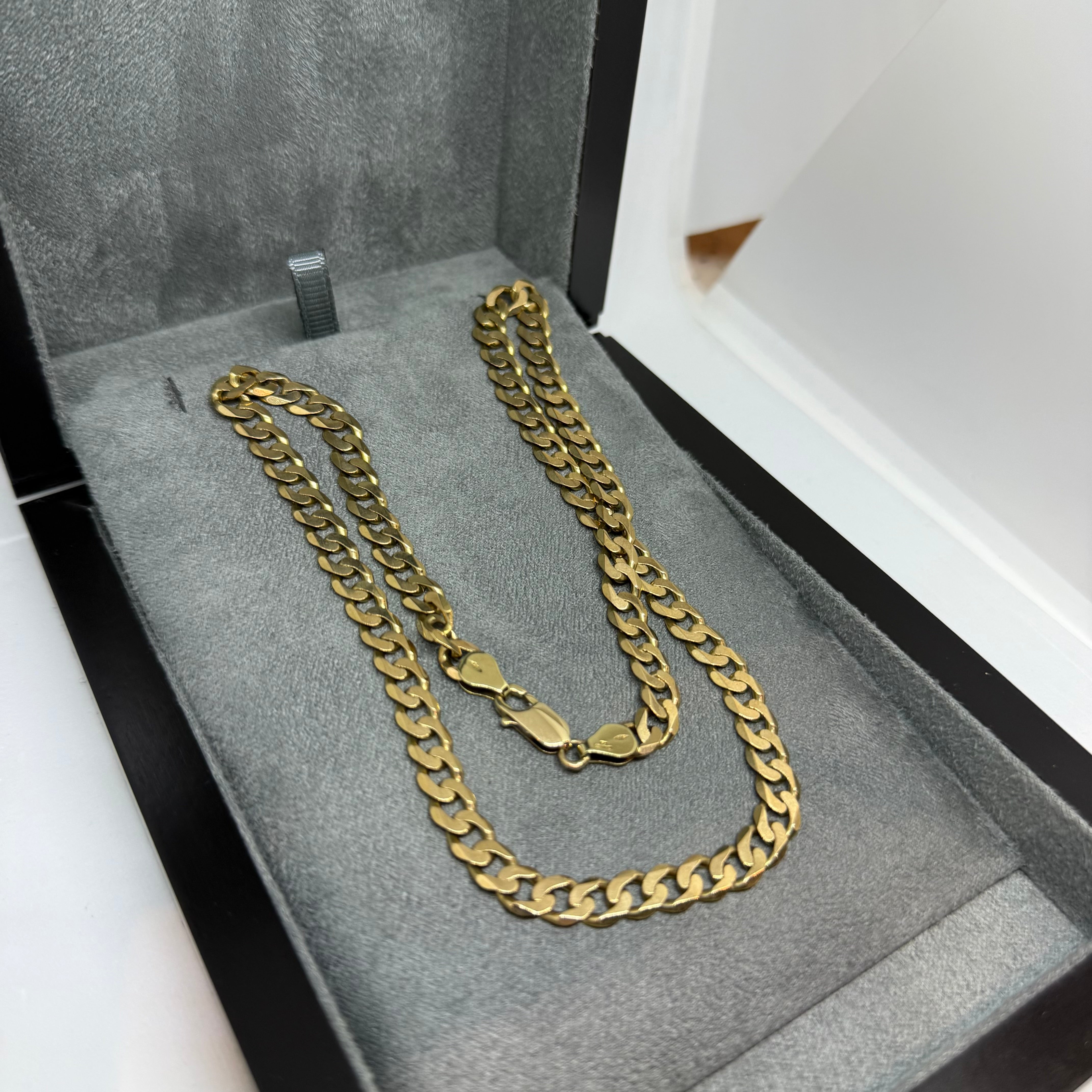 9ct Curb Chain Necklace