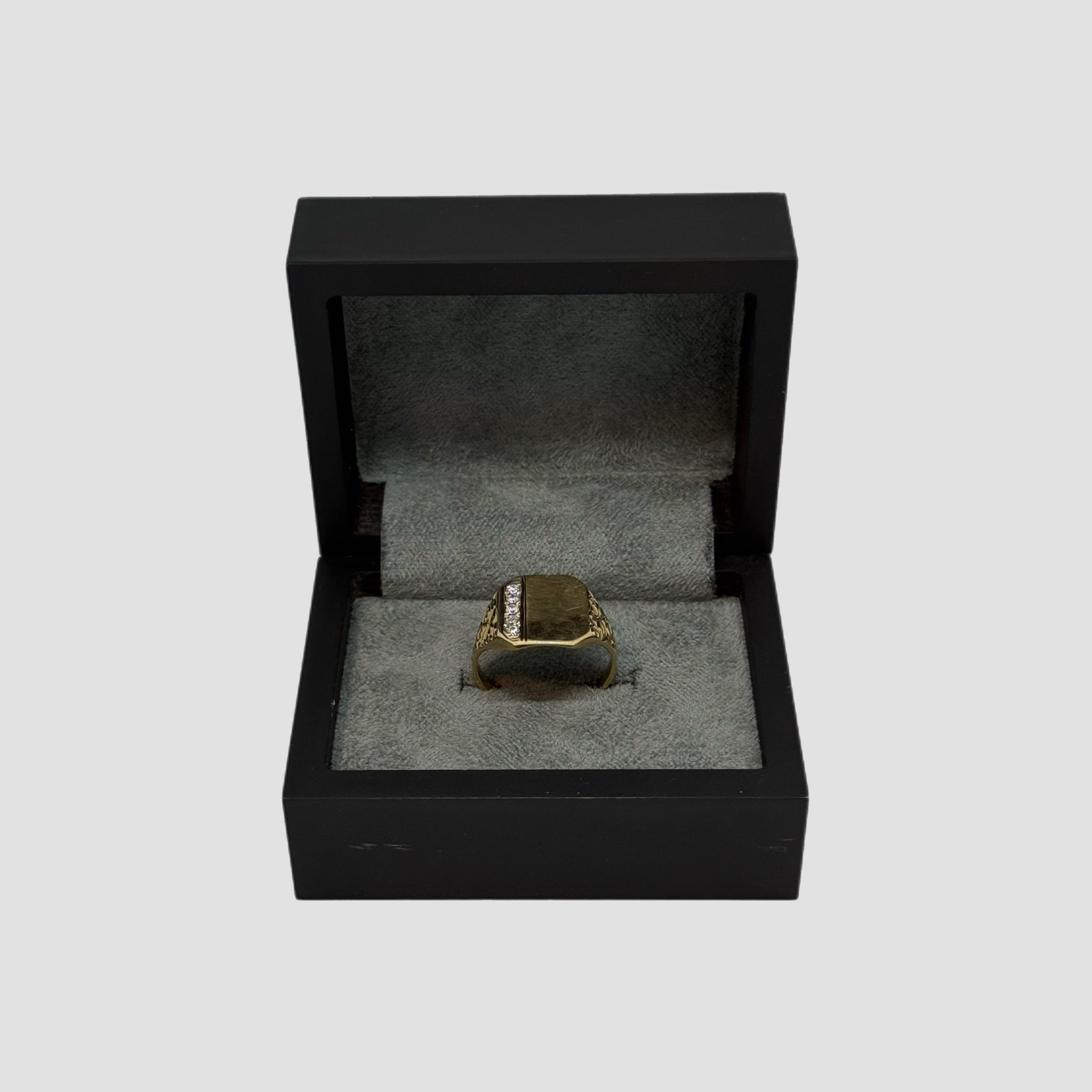 9ct White Sapphire Signet Ring
