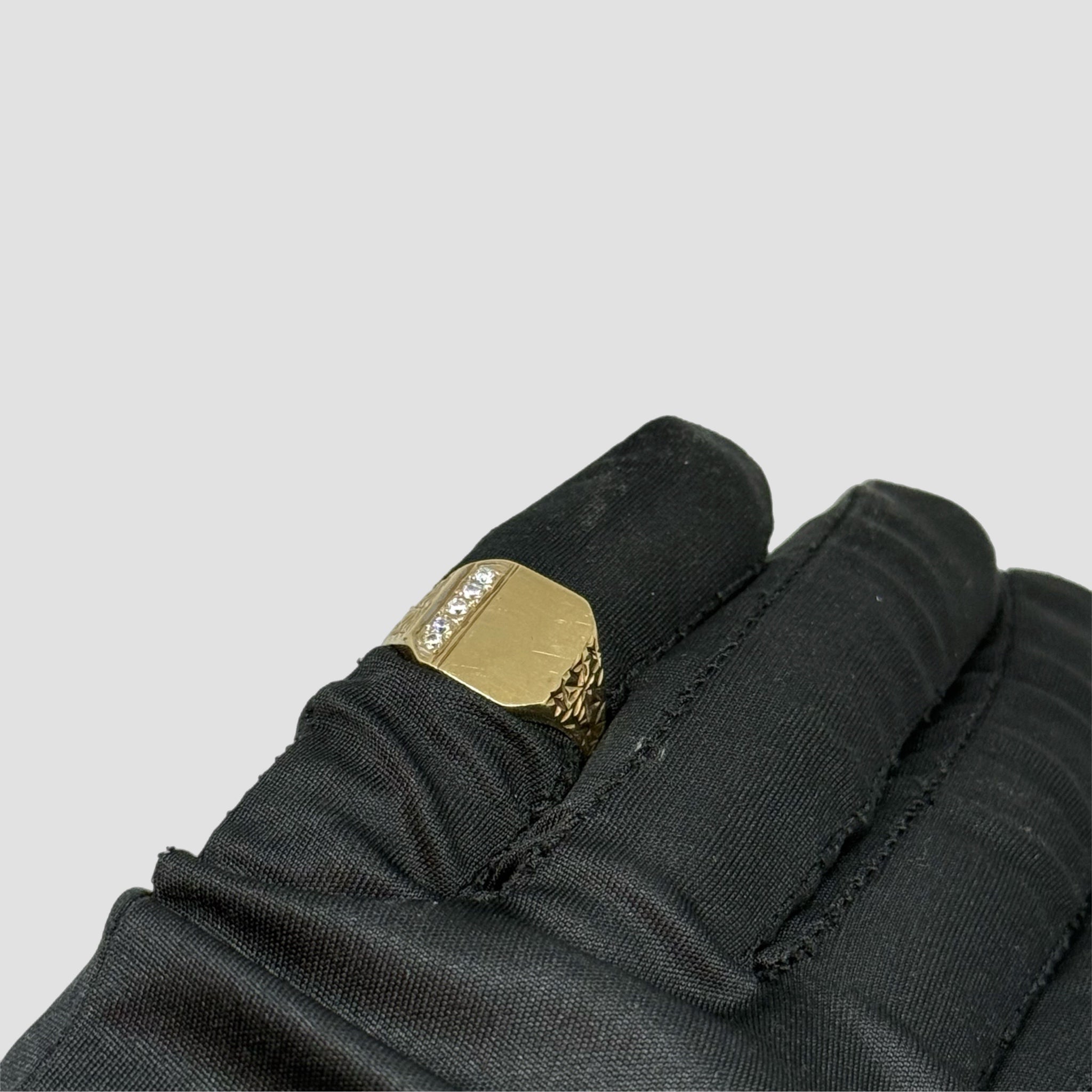 9ct White Sapphire Signet Ring