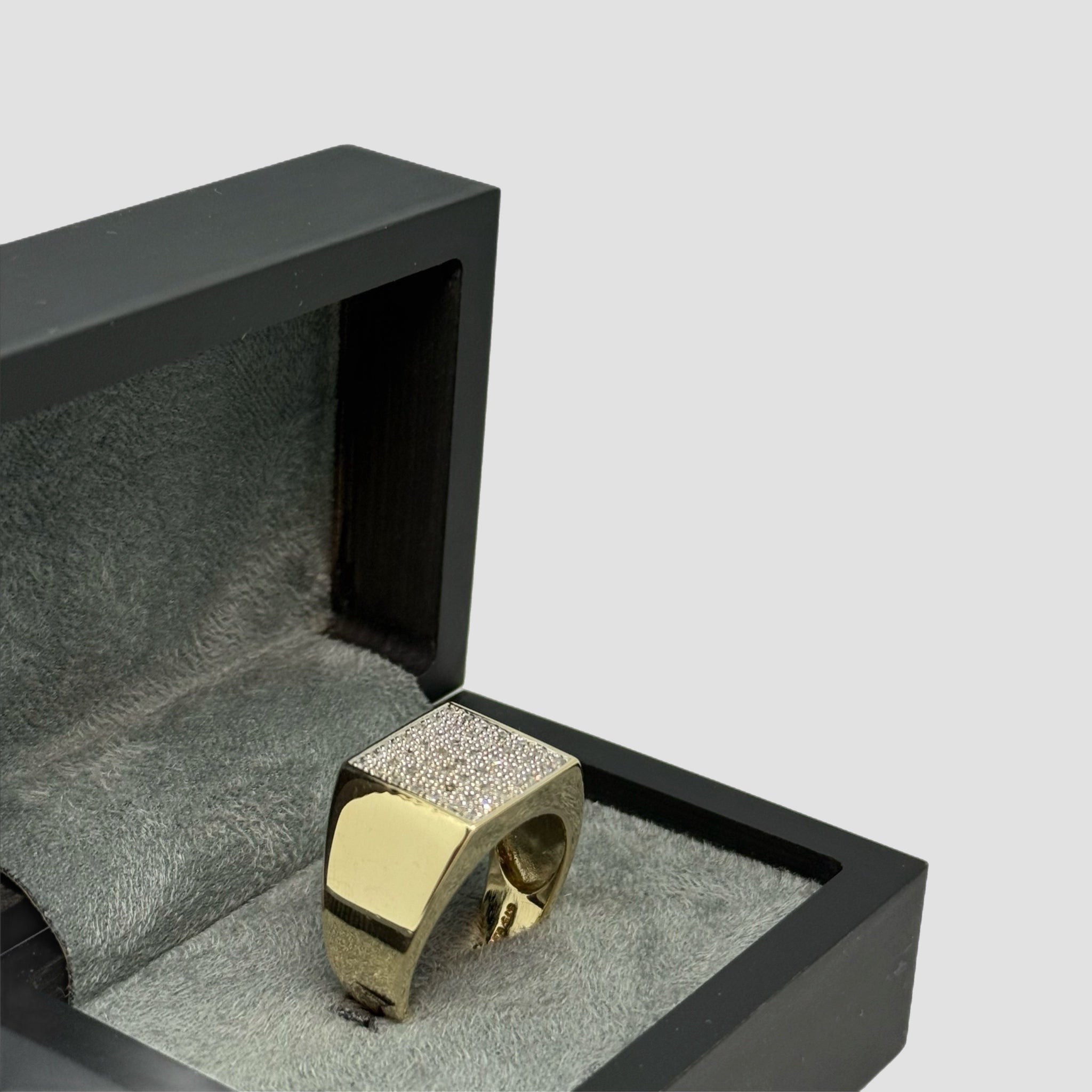 9ct Diamond Cluster Signet Ring