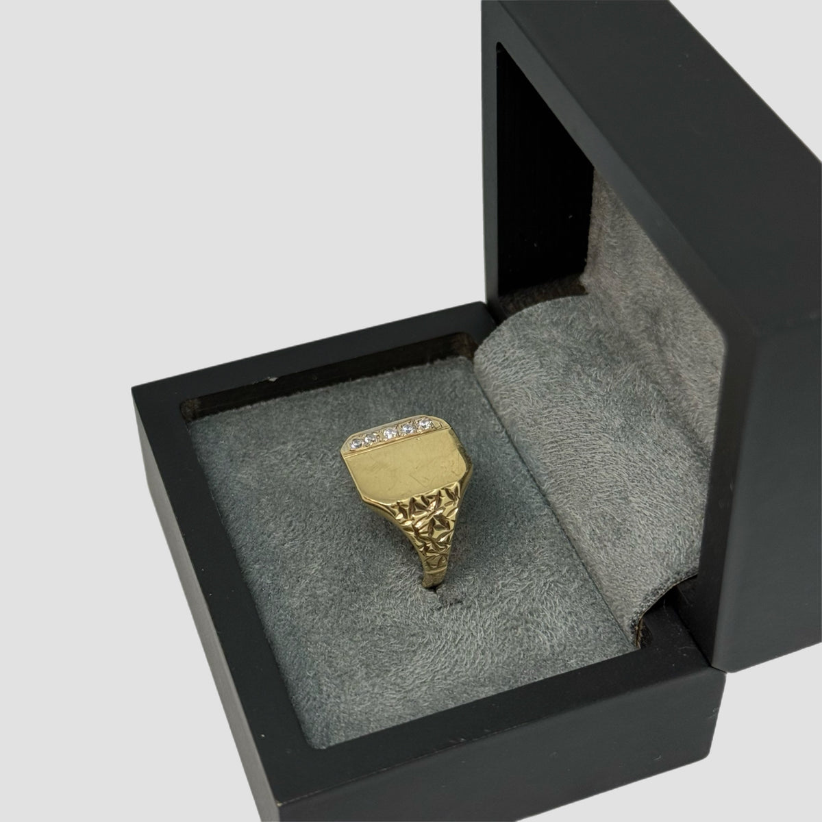 9ct White Sapphire Signet Ring