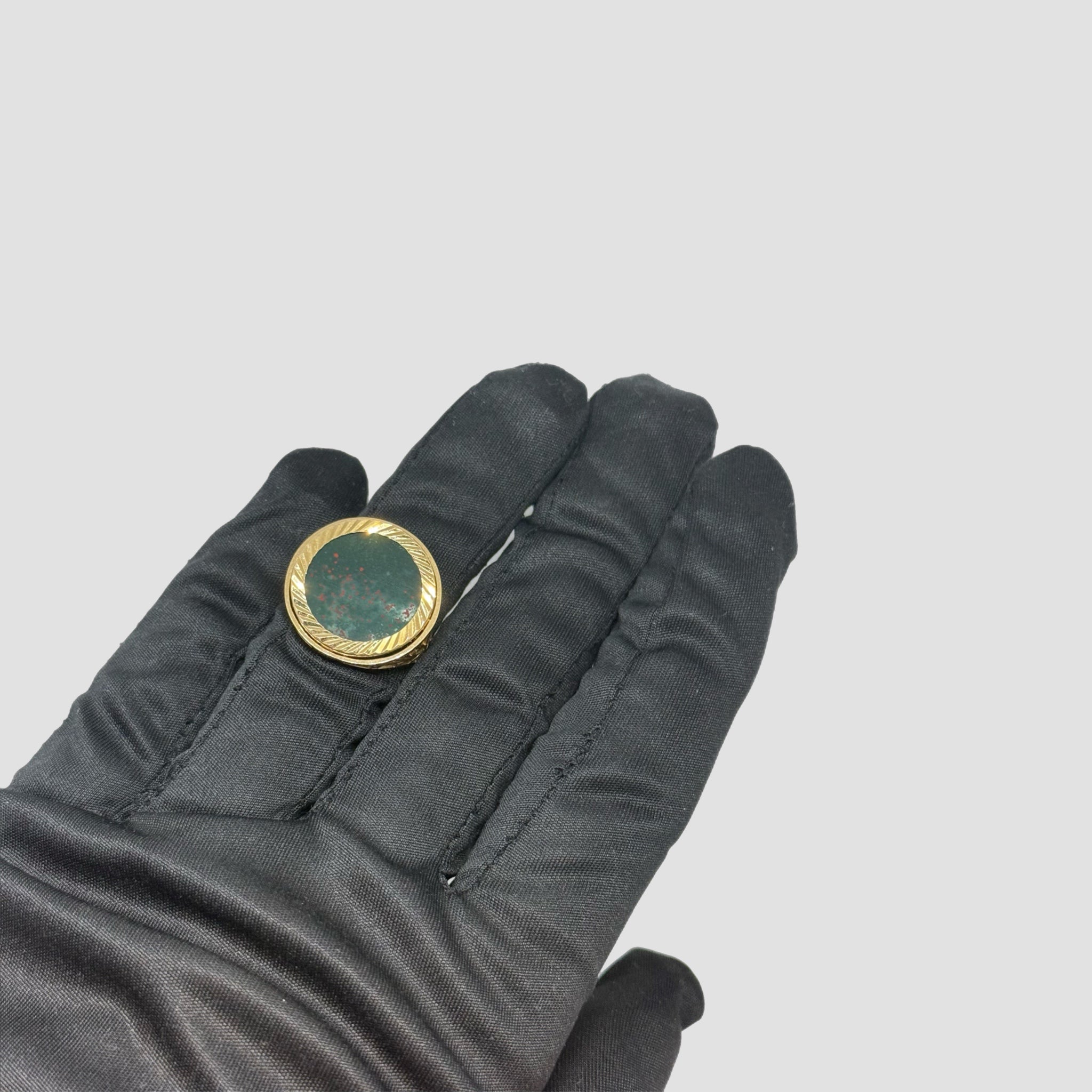 9ct Bloodstone Half Sovereign Ring