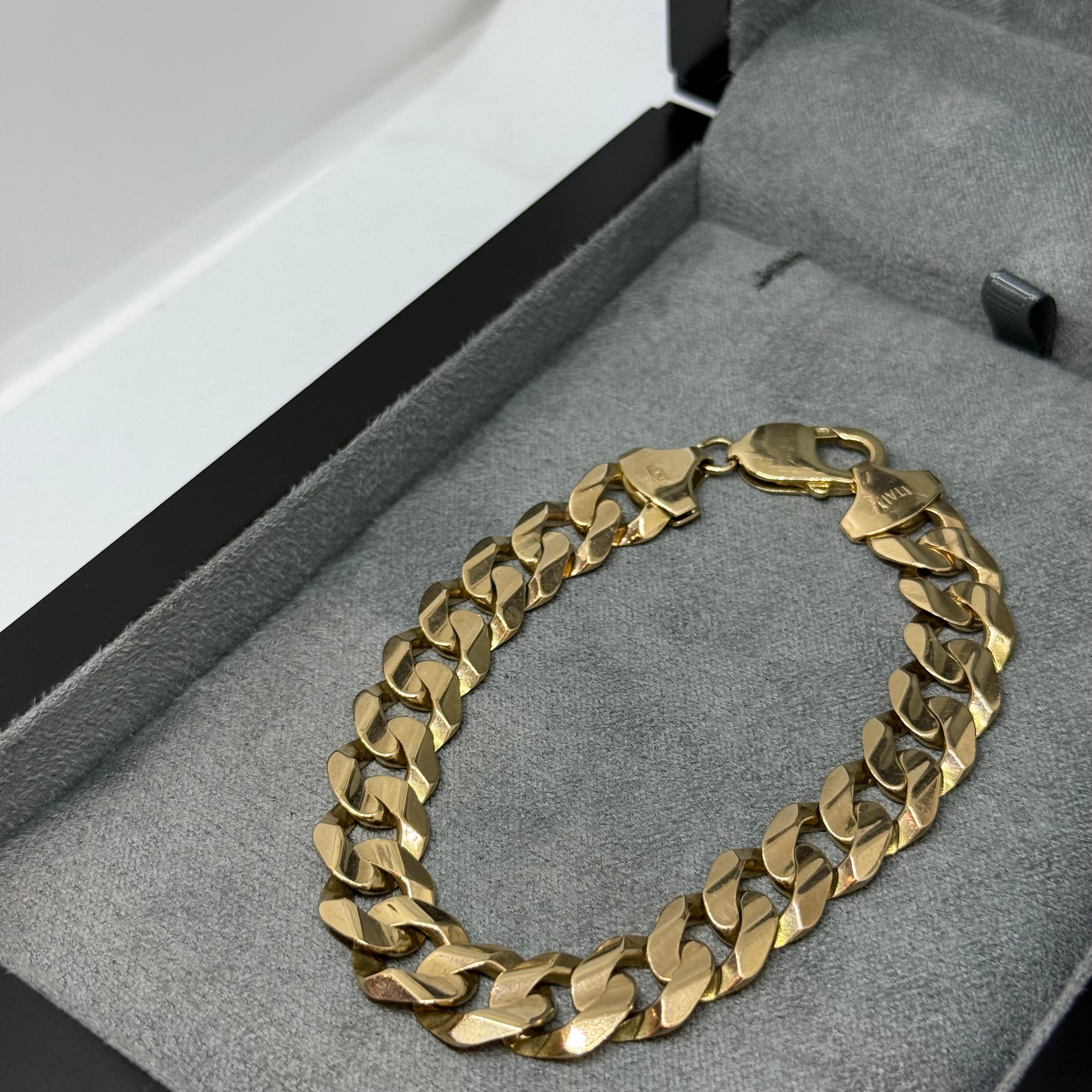 9ct Curb Link Bracelet